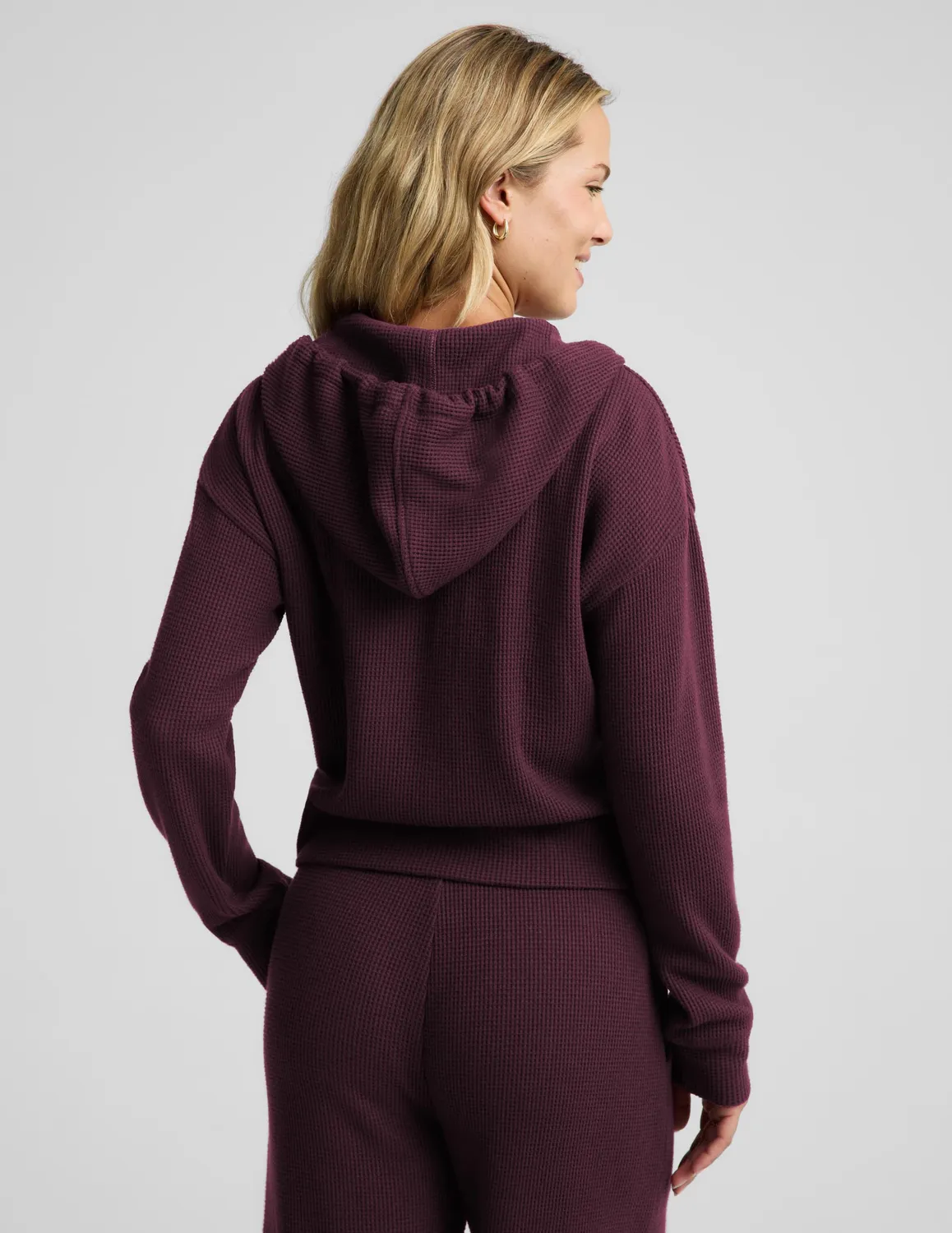Beyond Yoga Rest Day Waffle Hooded Jacket luvjacka cabernet