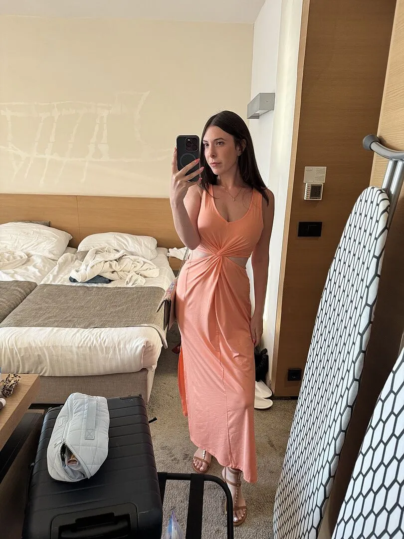 Beyond Yoga Around The World Front Twist maxiklänning Dreamsicle ankel