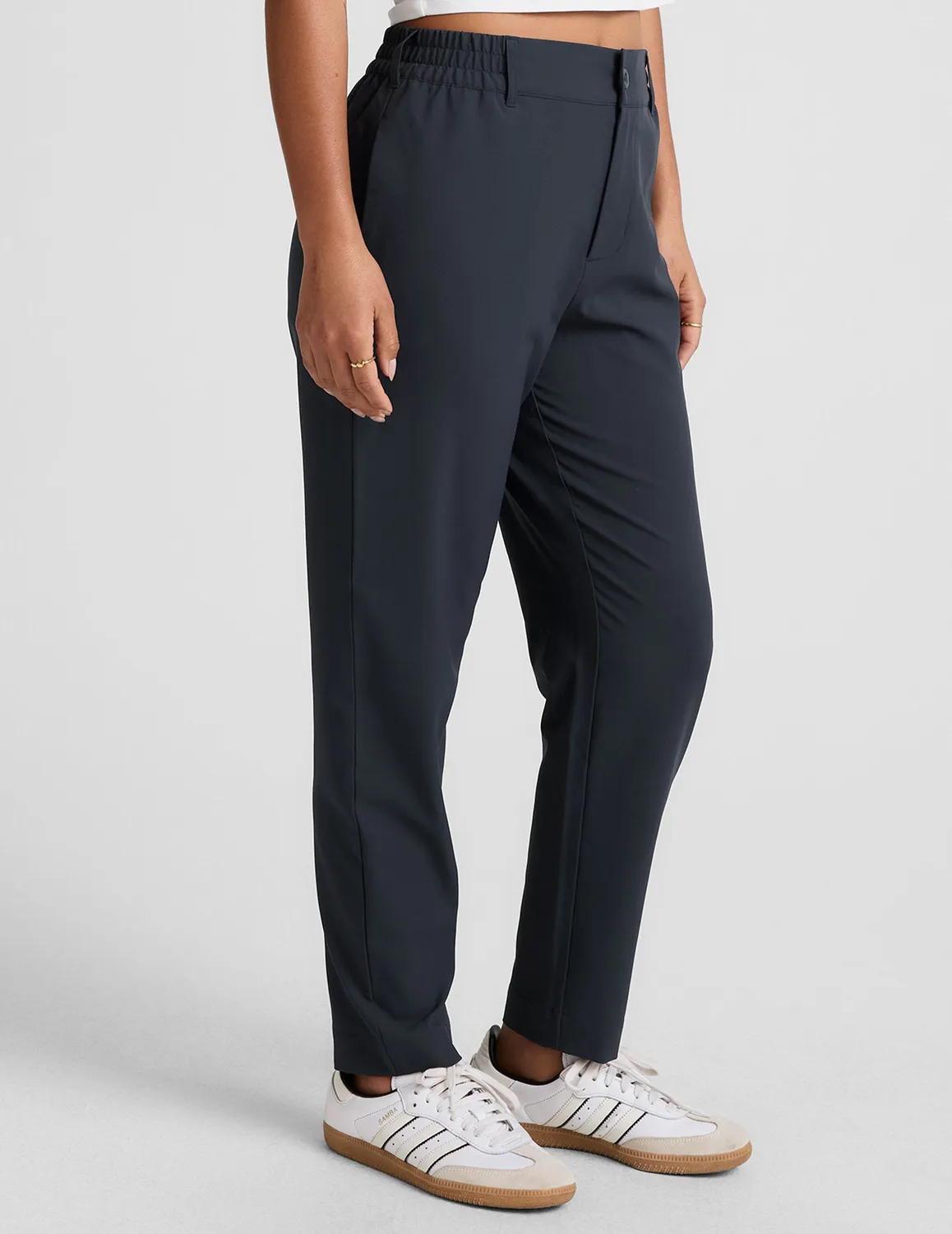 Beyond Yoga Status Tapered Pant byxor Nocturnal Navy blå