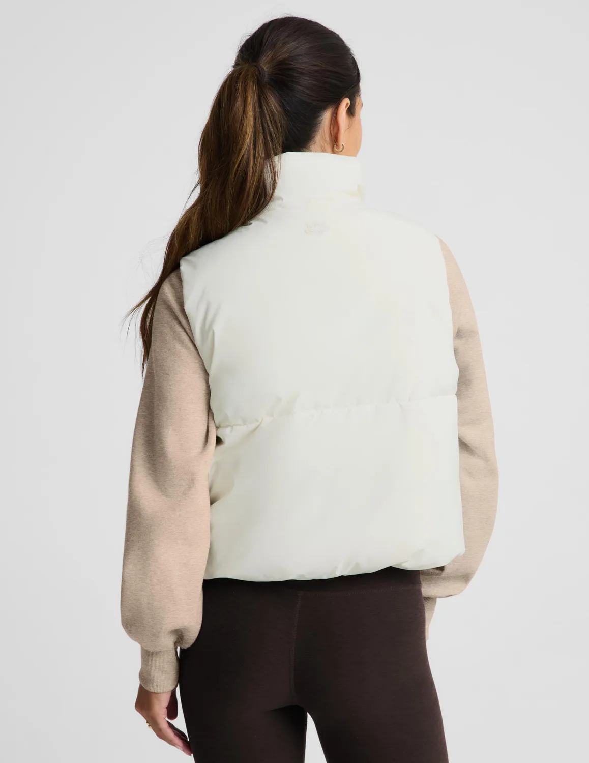 Beyond Yoga Up For It Puff Matte Vest väst Sea Salt fodrad