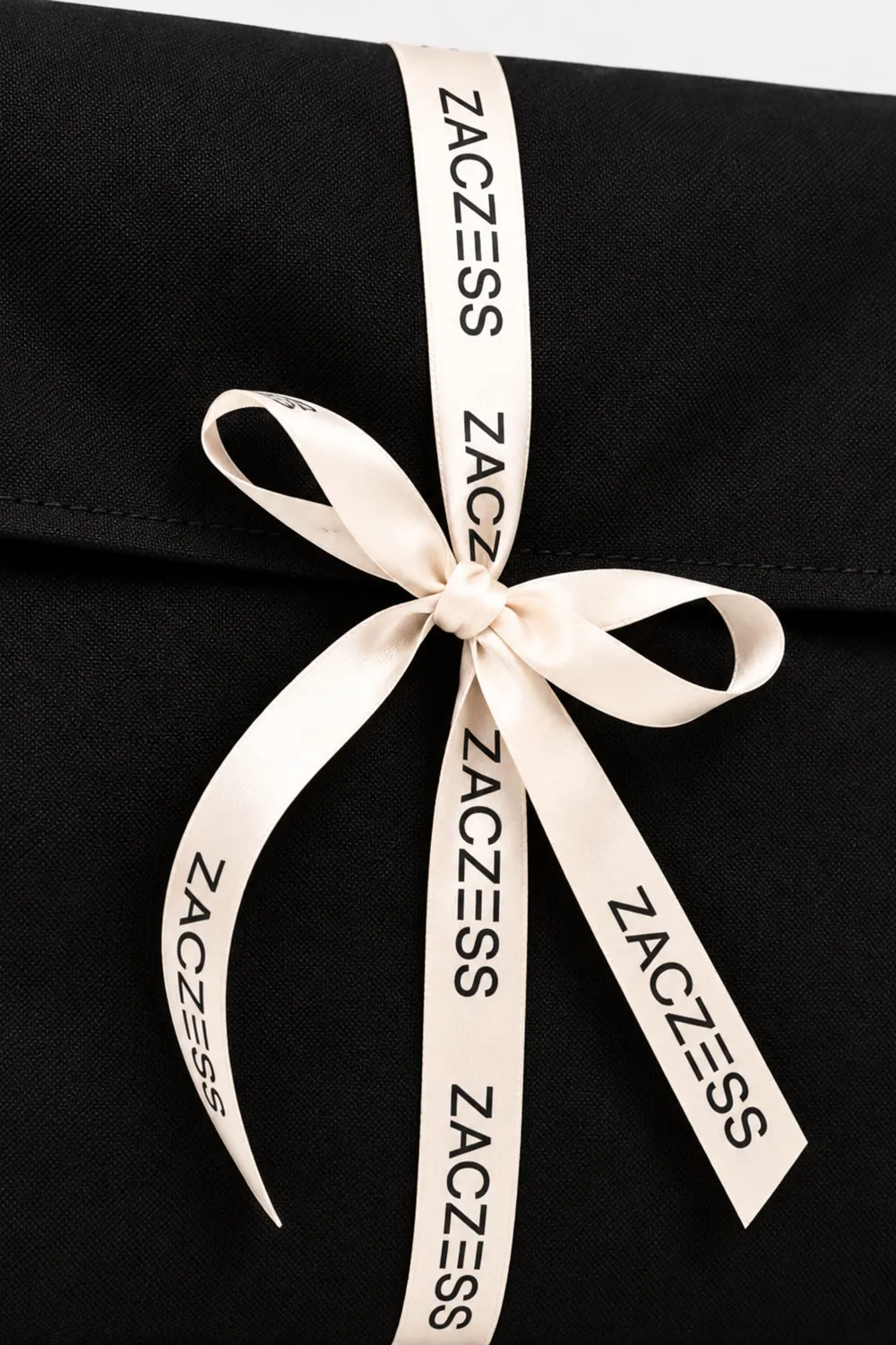 ZacZess återanvändbar presentpåse 38x28 cm logga