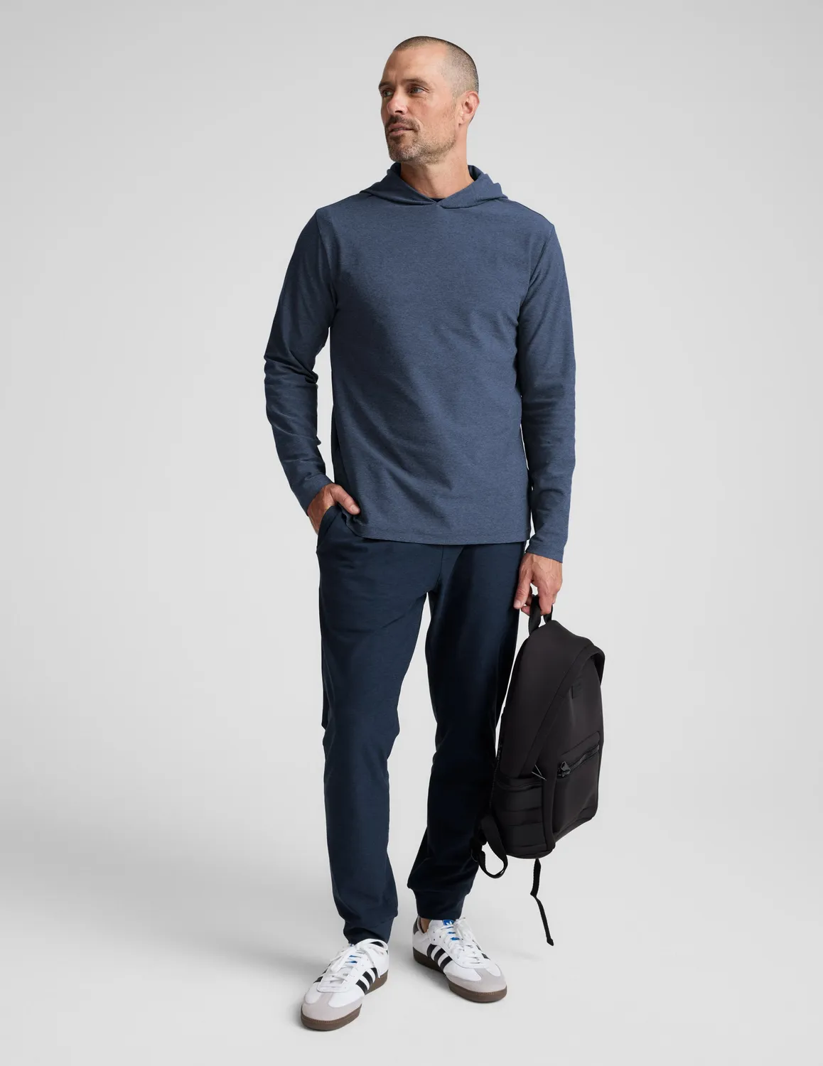 Beyond Yoga Spacedye Go-To hoodie herr indigo fukttransporterande