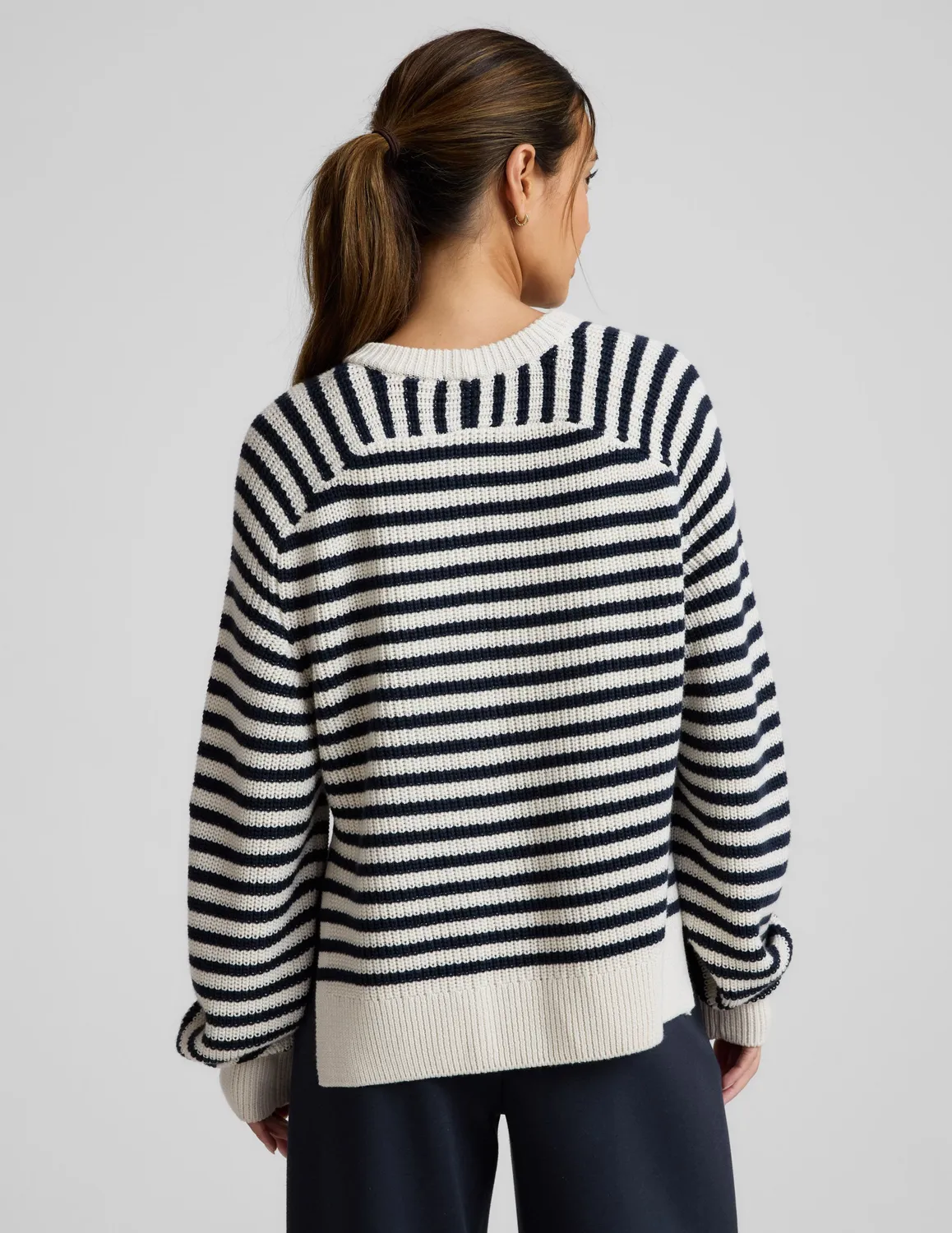 Beyond Yoga Ready For Anywhere Hi Lo Sweater tröja Nocturnal Navy Stripe