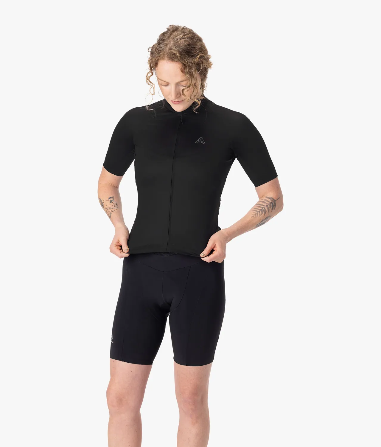 7MESH Atlas kortärmad cykeltröja dam svart hög krage