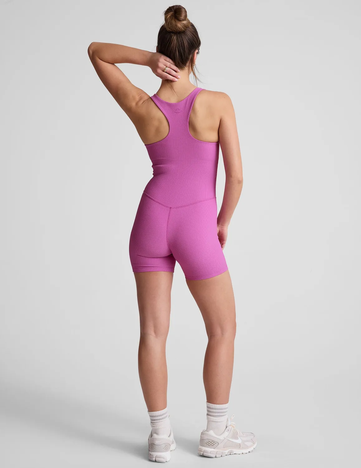Beyond Yoga Routine Ribbed Biker Jumpsuit Sunset Violet med bh