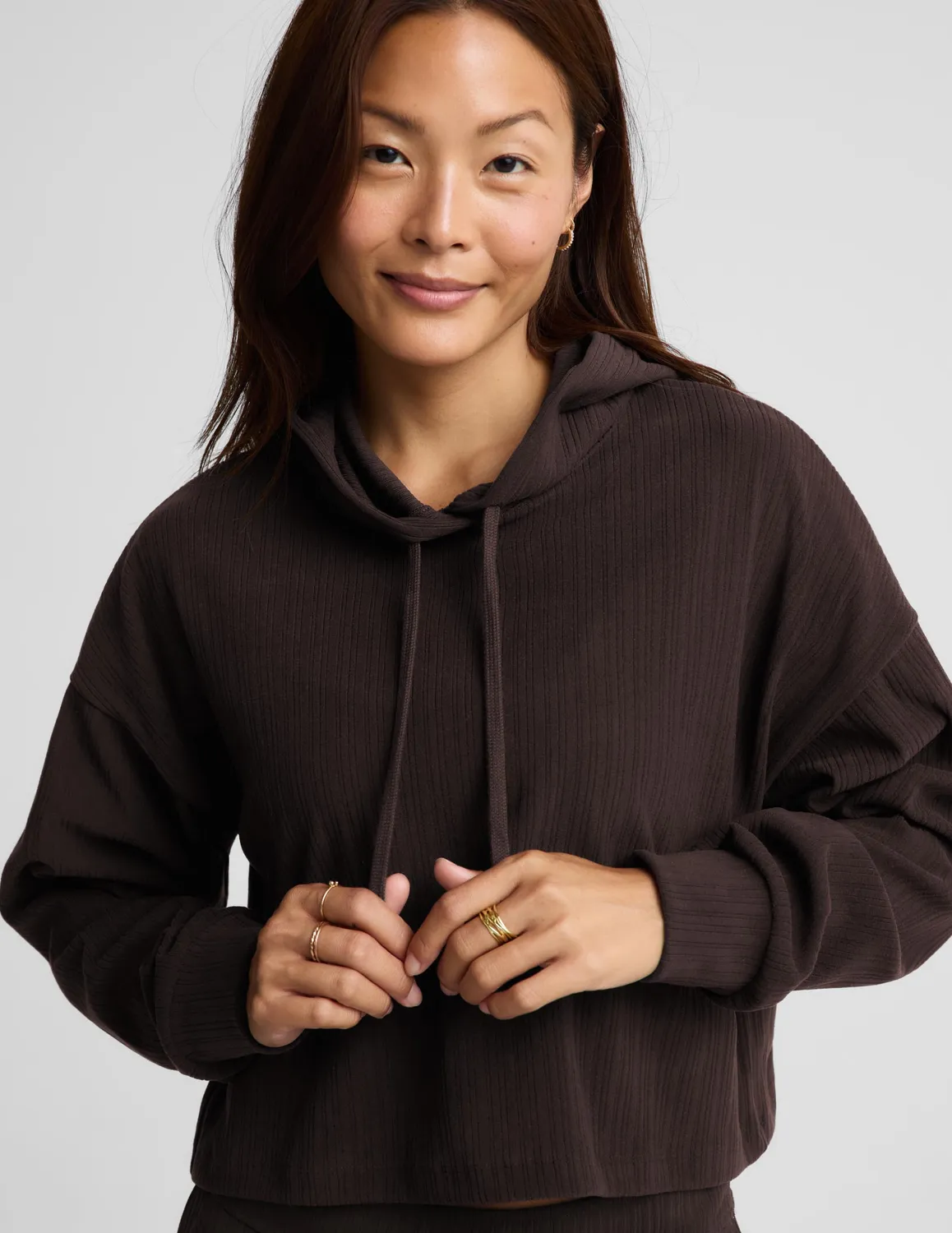 Beyond Yoga Breathe Easy ribbad hoodie dark chocolate brun