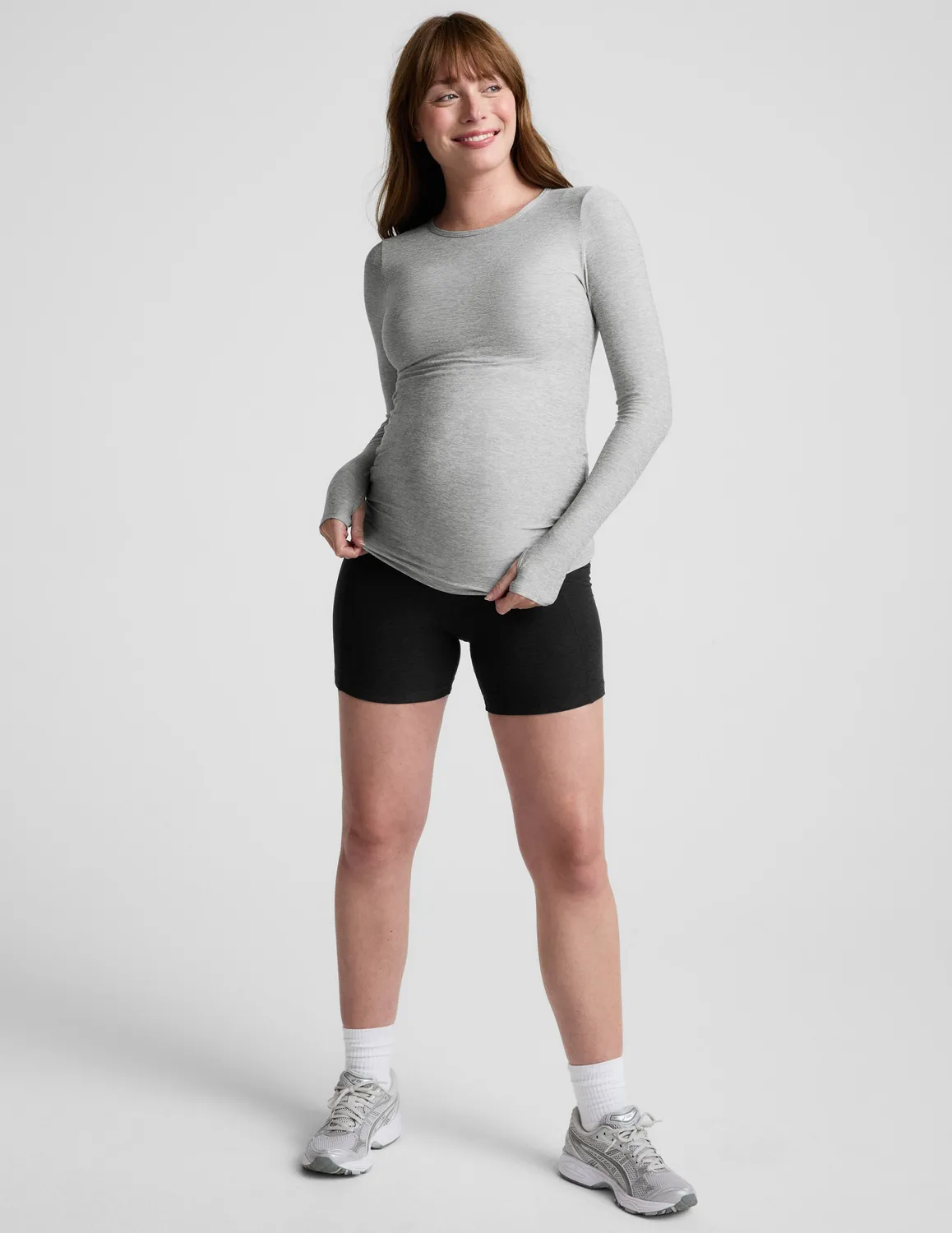 Beyond Yoga Featherweight Count On Me Maternity Crew Pullover tröja Silver Mist gravid