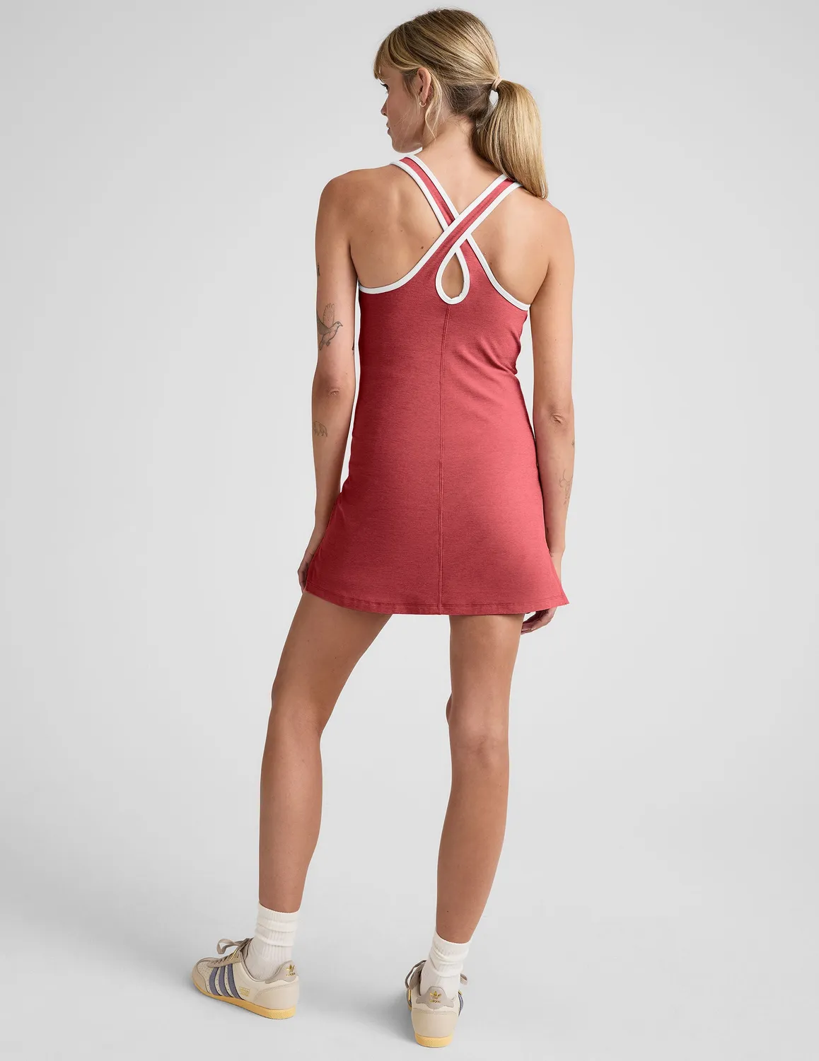 Beyond Yoga Spacedye Starting Line Dress mini-träningsklänning Faded Rose