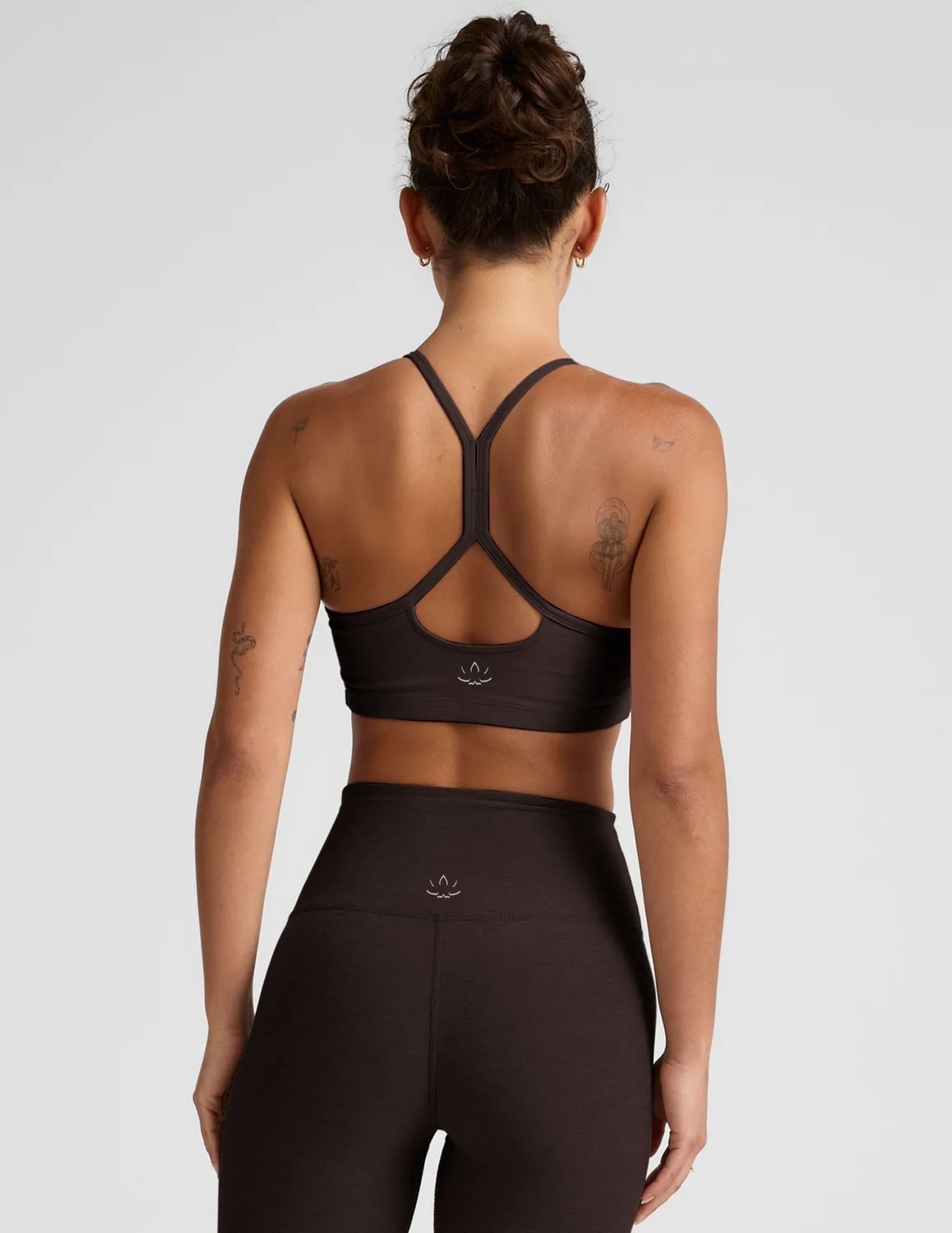 Beyond Yoga Spacedye Slim Racerback sport-bh Dark Chocolate Heather mellanstöd