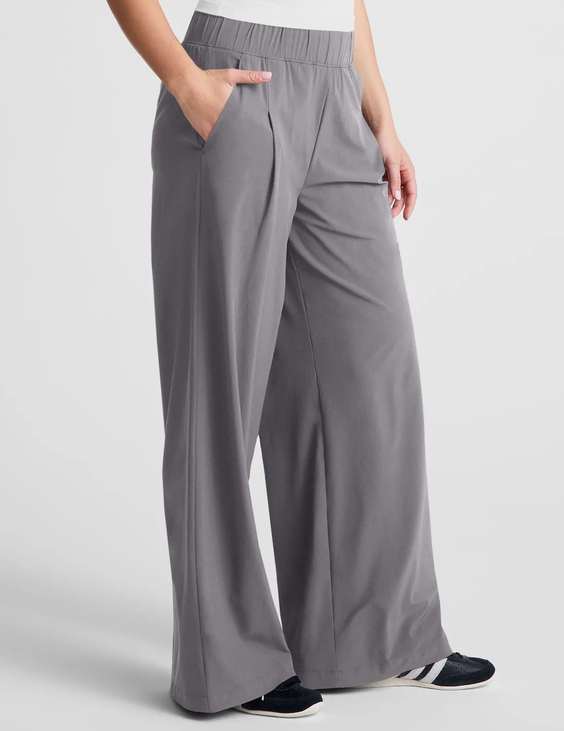 Beyond Yoga Easy Wide Leg Pant 31" byxor Cloud Gray ljusgrå