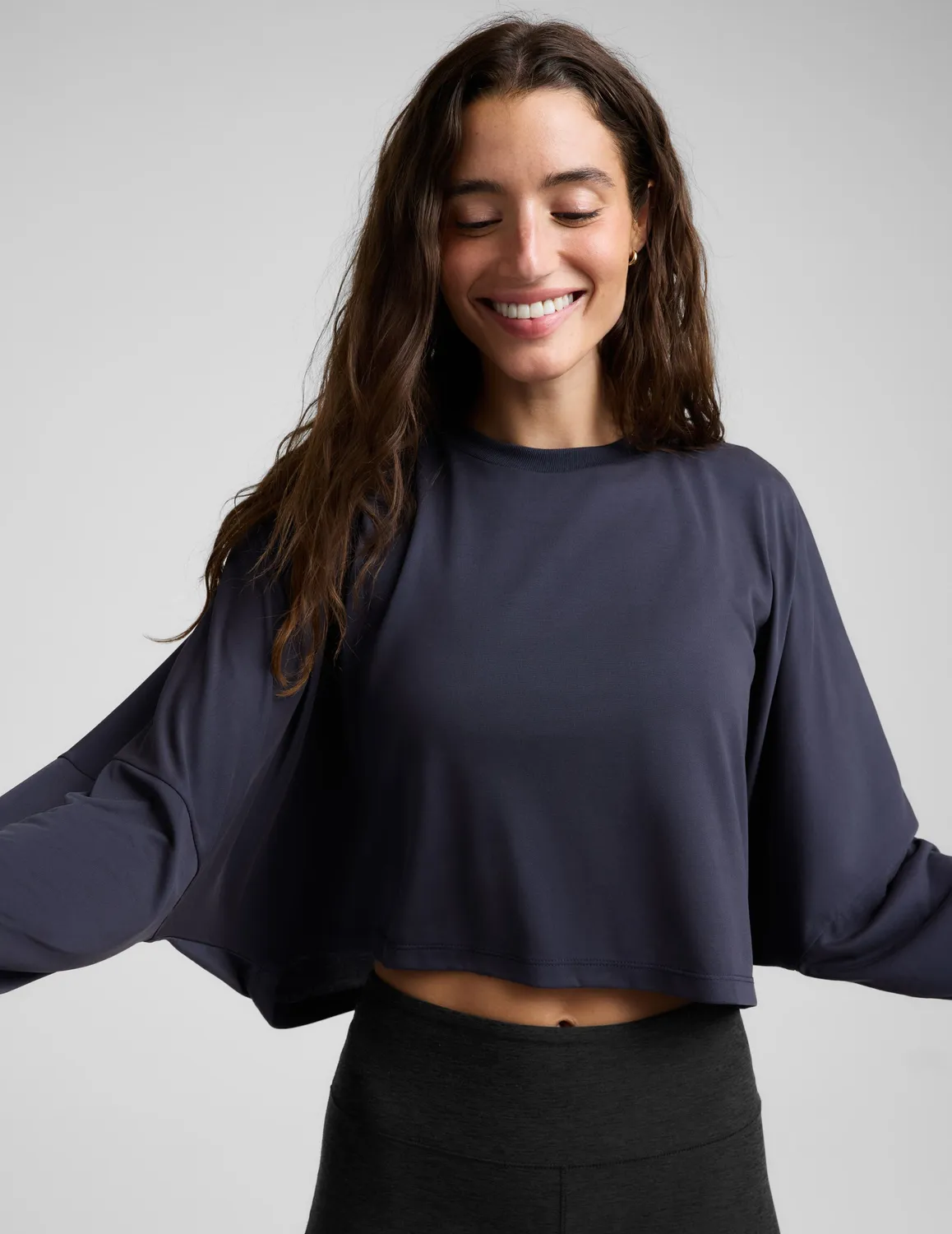 Beyond Yoga Studio Luxe Cropped träningströja marinblå relaxed