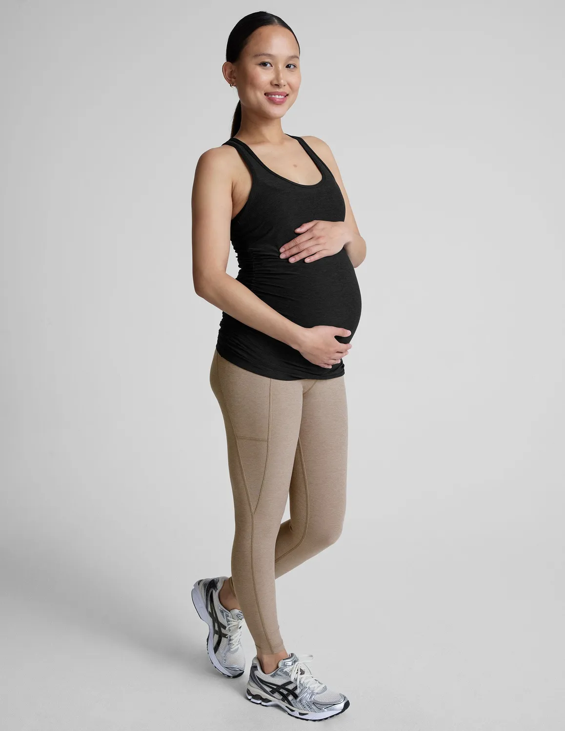 Beyond Yoga Featherweight Let It Grow Maternity Tank mammalinne Darkest Night
