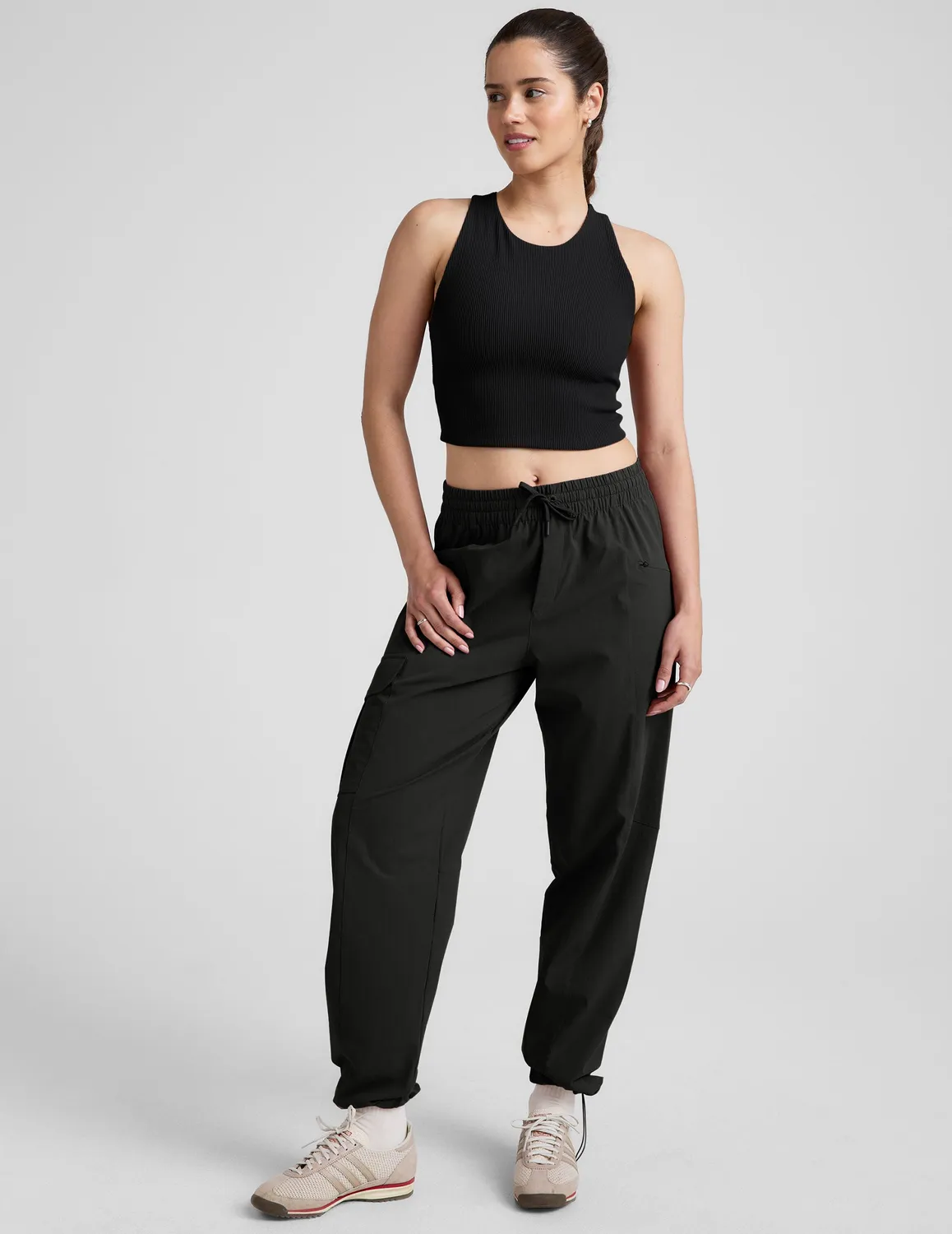 Beyond Yoga Refocus Ribbed Cropped Tank top Black Onyx med bh