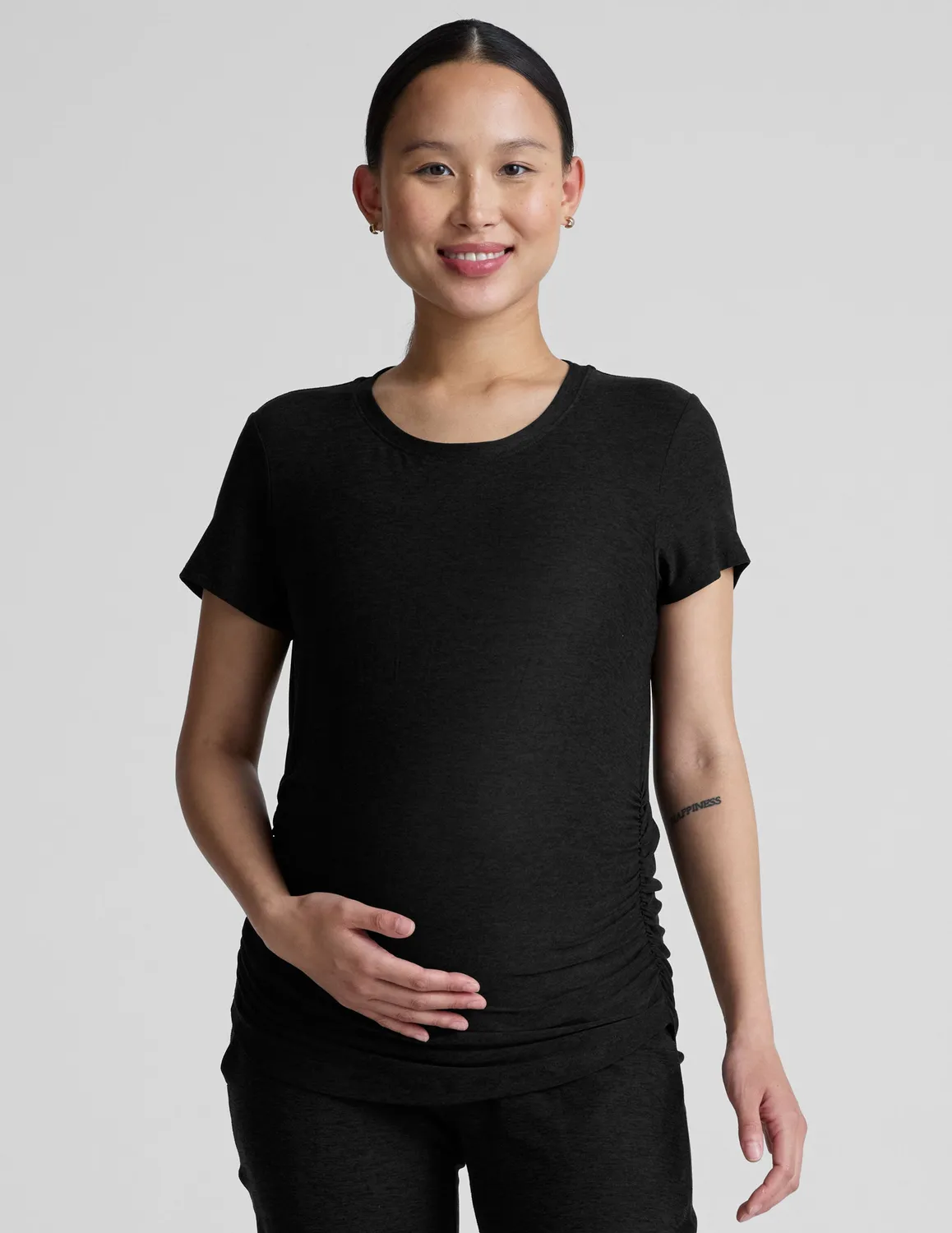 Beyond Yoga Featherweight One & Only Maternity T-shirt Darkest Night gravid
