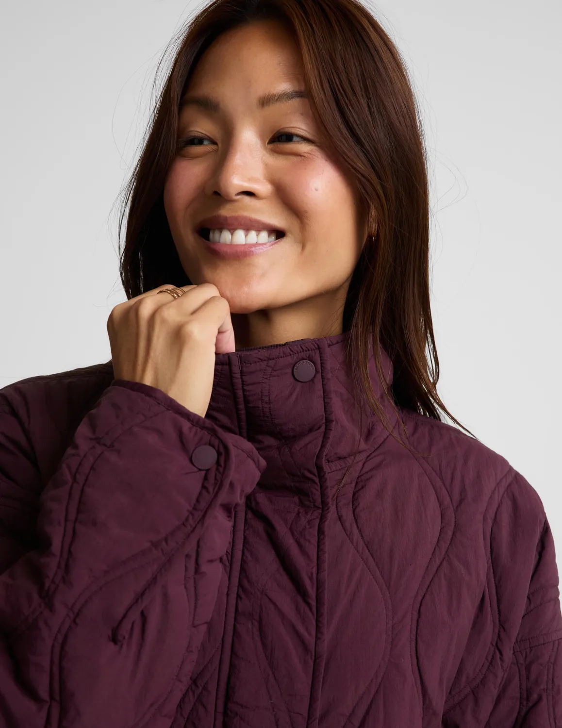 Beyond Yoga Roam Quilted Lightweight Jacket jacka Cabernet fodrad