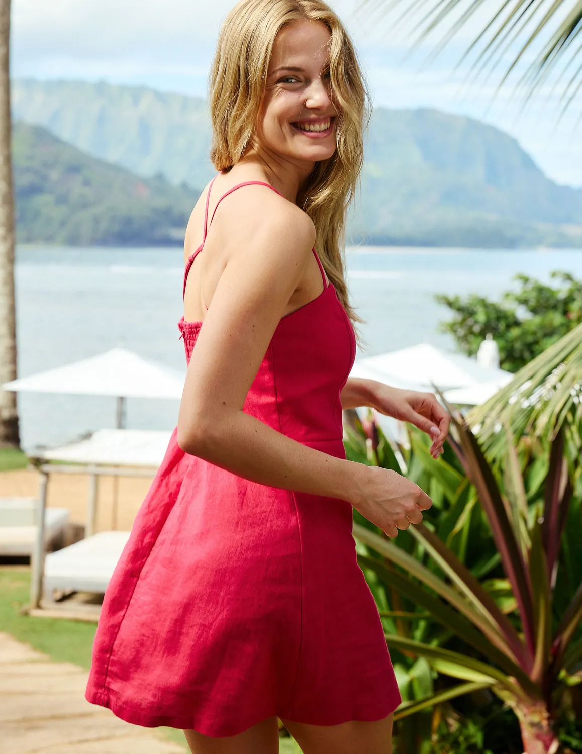 Beyond Yoga SoftWash Linen Seaside Mini miniklänning Berry Red linne