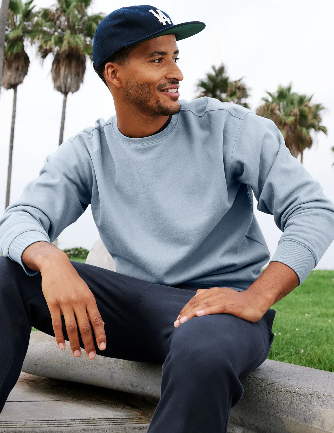 Beyond Yoga LuxeFleece Crewneck sweatshirt herr Dusty Blue mjuk