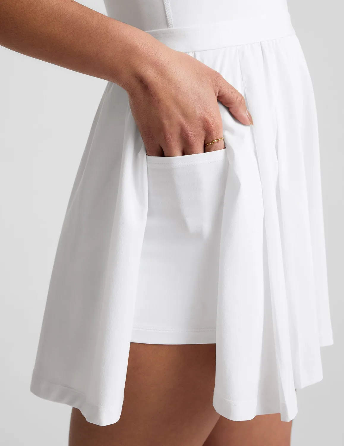 Beyond Yoga Score Pleated Dress klänning True White veckad