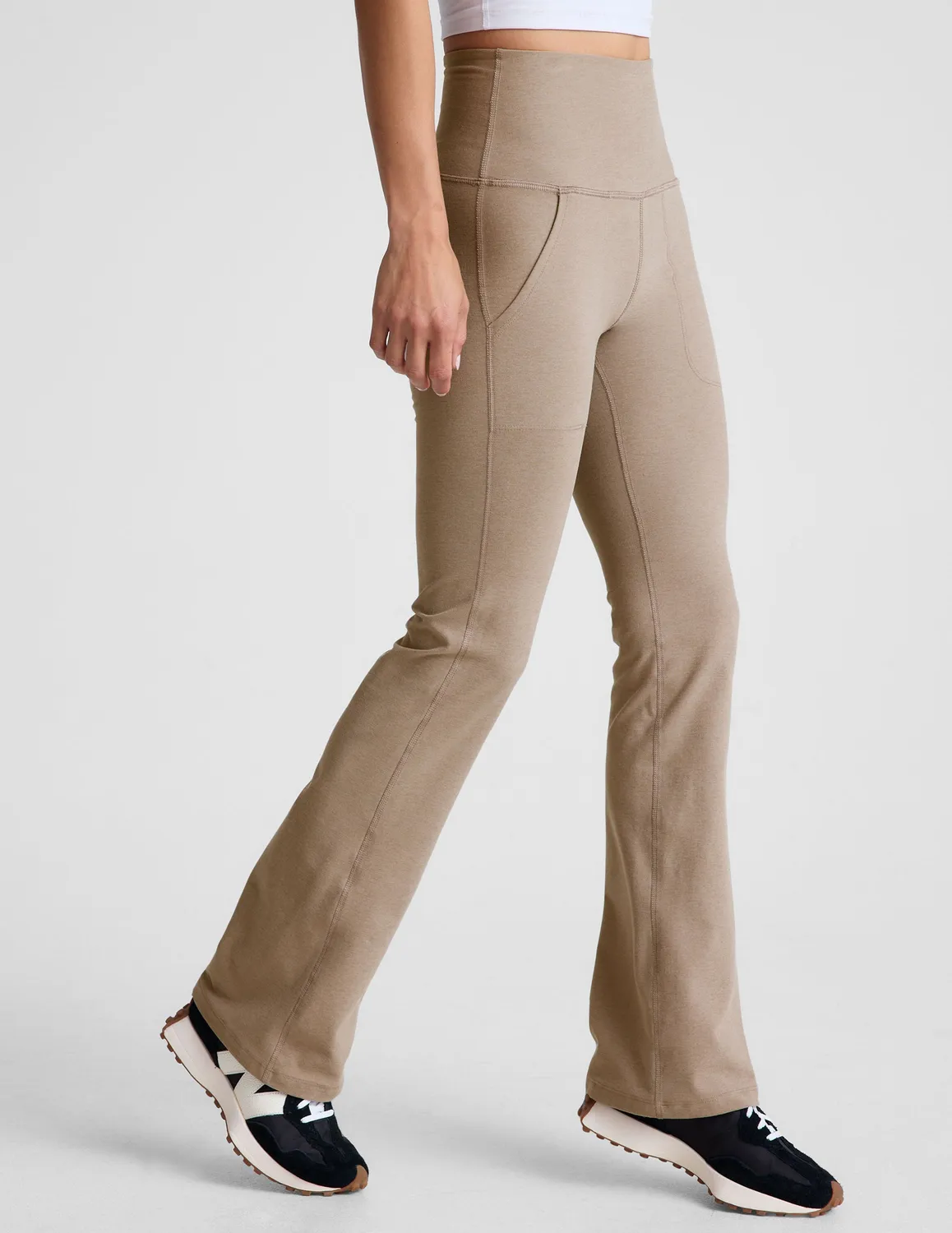 Beyond Yoga Spacedye High Waisted Practice Pocket Bootcut Pant 31" träningsbyxor Birch Heather