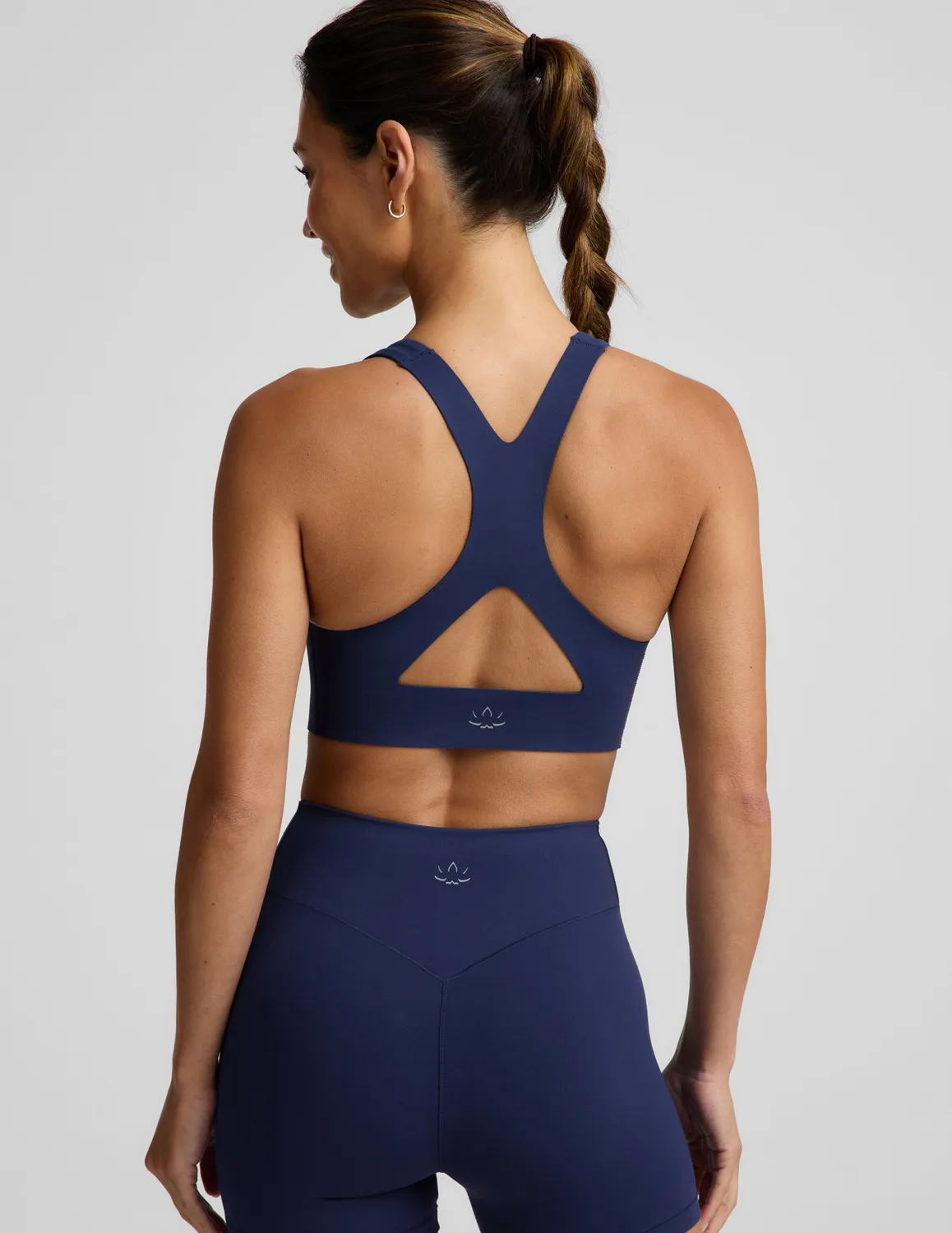 Beyond Yoga Glowzone Medium Impact sport-bh Deep Ocean medelstöd