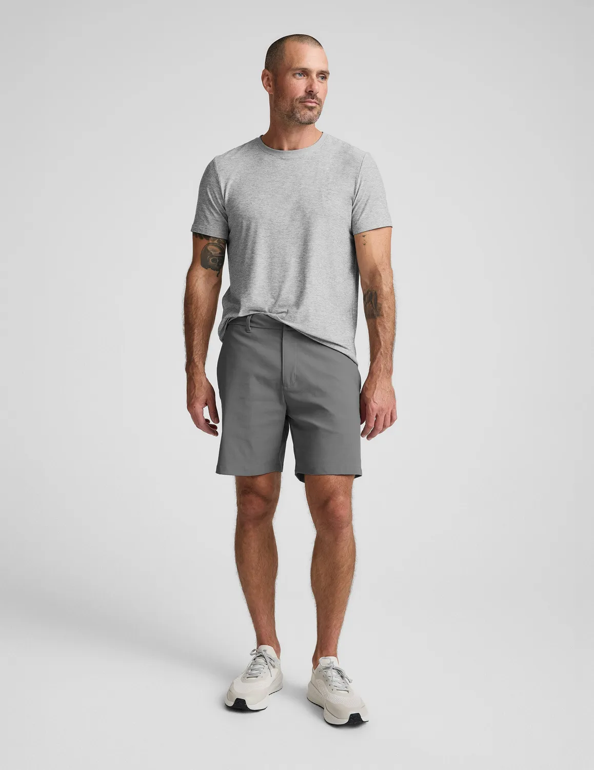 Beyond Yoga Element Chino Short 7" herrshorts Lunar Gray