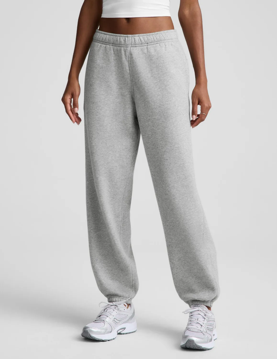 Beyond Yoga LuxeFleece 2.0 Jogger 26" joggerbyxor Heather Gray