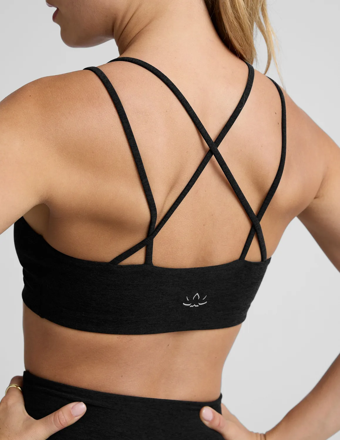 Beyond Yoga Spacedye Get Across sport-bh svart V-ringad
