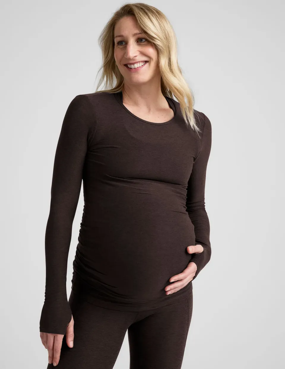 Beyond Yoga Featherweight Count On Me gravidtröja mörkbrun lätt