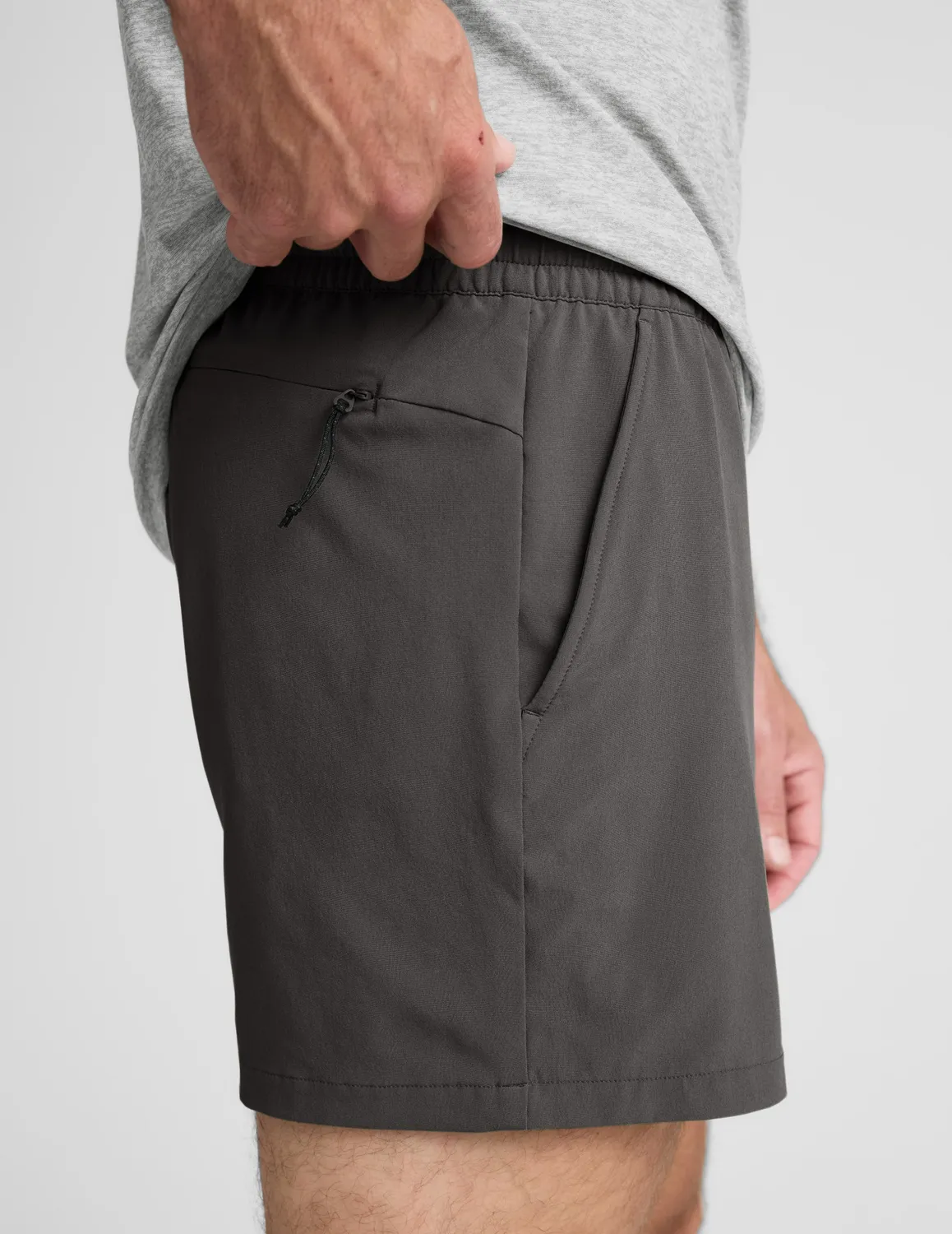 Beyond Yoga Pivotal 2.0 Short 5" träningsshorts graphite
