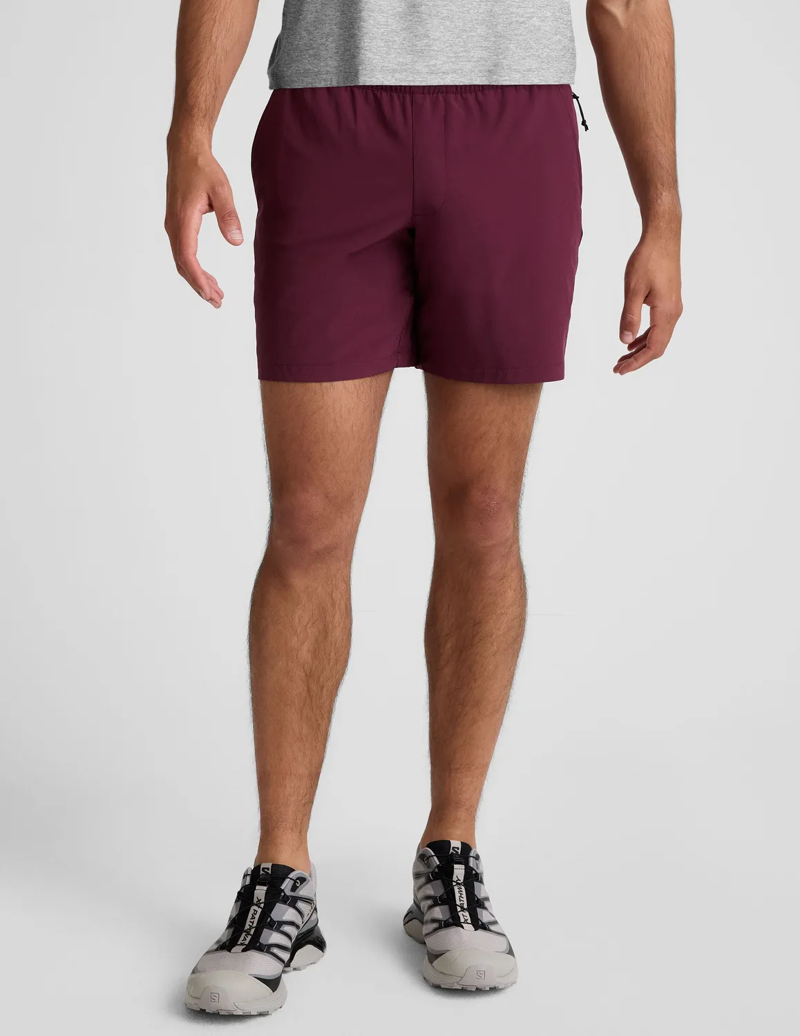 Beyond Yoga Pivotal 2.0 Men's Short 7" träningsshorts Deep Maroon lätt