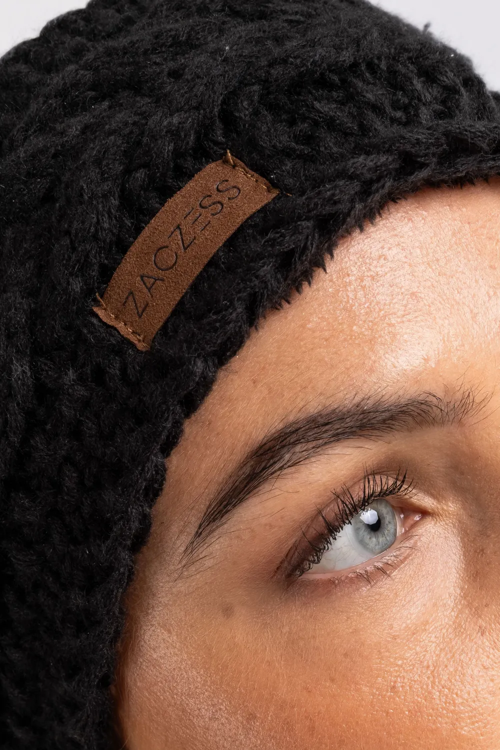 ZacZess Fargo Headband pannband svart teddyfoder