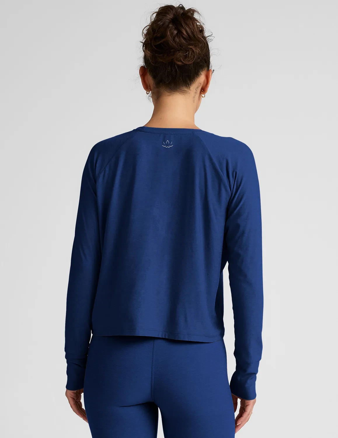Beyond Yoga Featherweight Daydreamer Pullover långärmad topp marine blue tunn