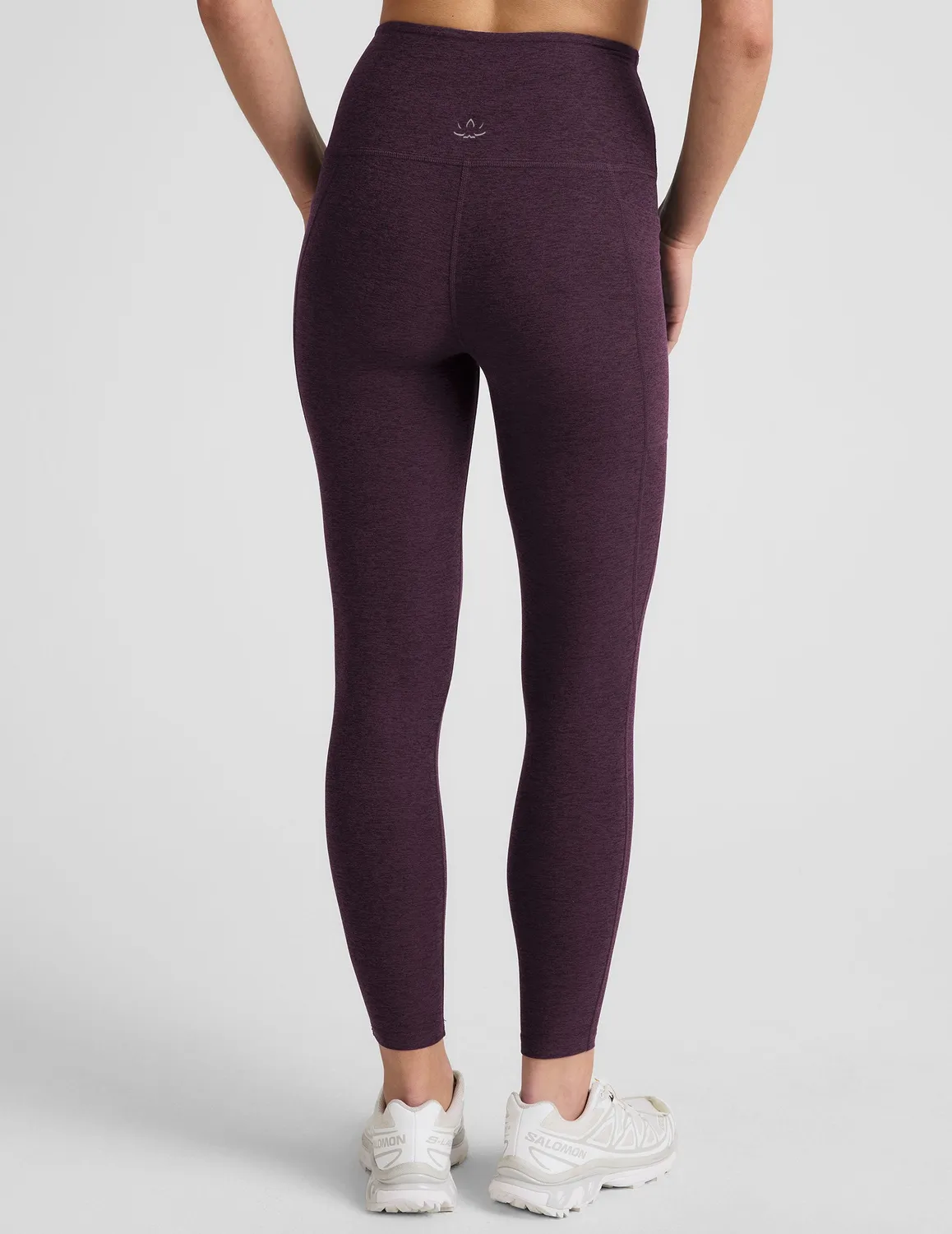 Beyond Yoga Spacedye Out Of Pocket High Waisted Midi leggings aubergine med fickor
