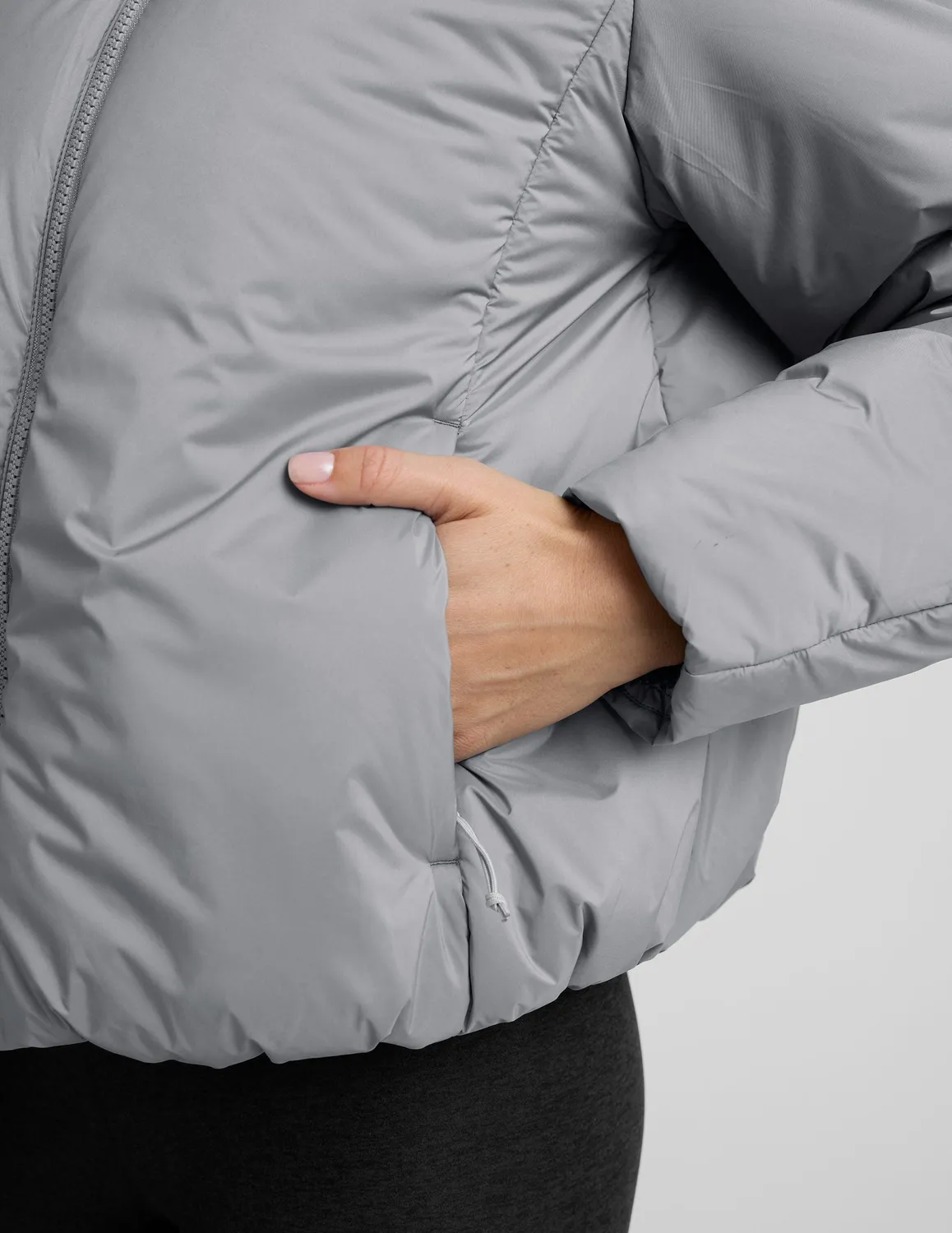 Beyond Yoga Warm Up Puffer jacka stormgrå vattenavvisande