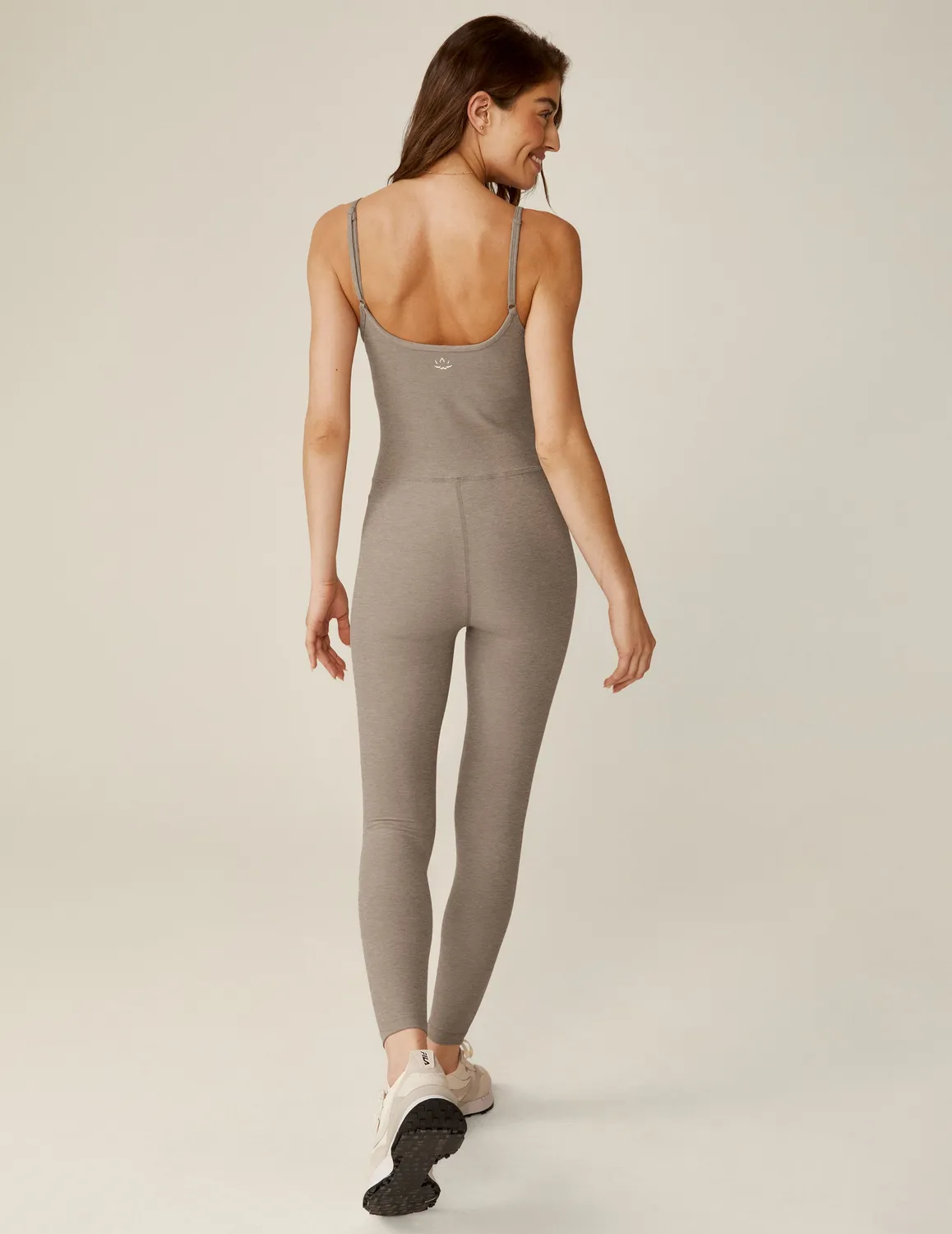 Beyond Yoga Spacedye Uplevel Midi jumpsuit Birch Heather figurnära