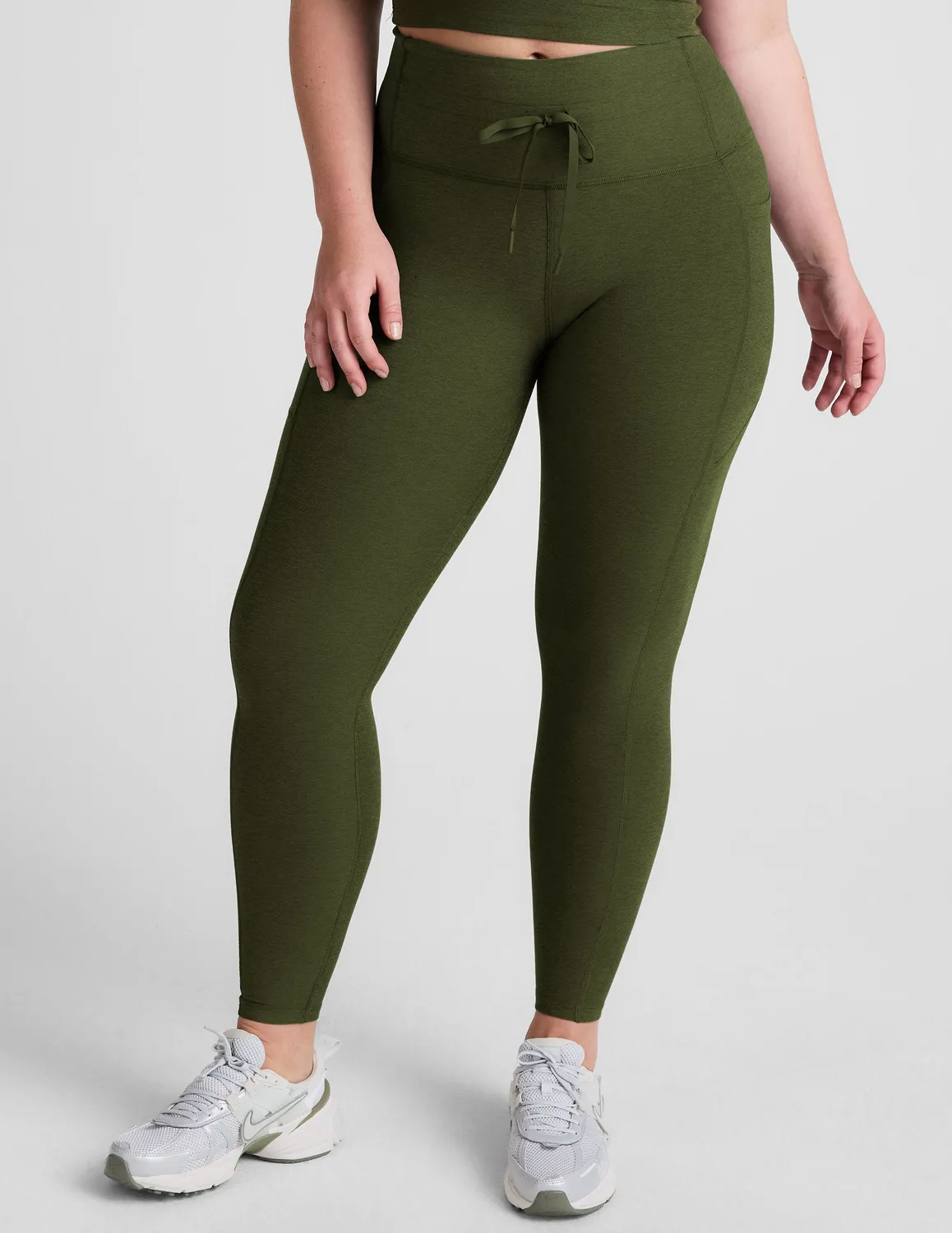 Beyond Yoga Spacedye Go Pocket Midi leggings Army Green med fickor
