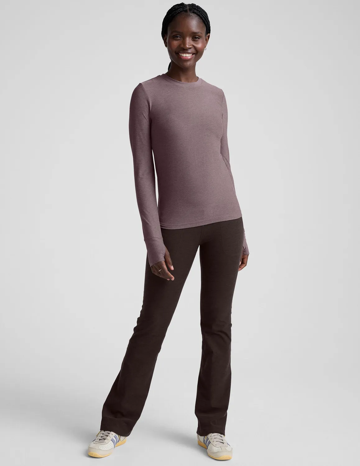 Beyond Yoga Featherweight Select Long Sleeve Crew tröja Violet lätt