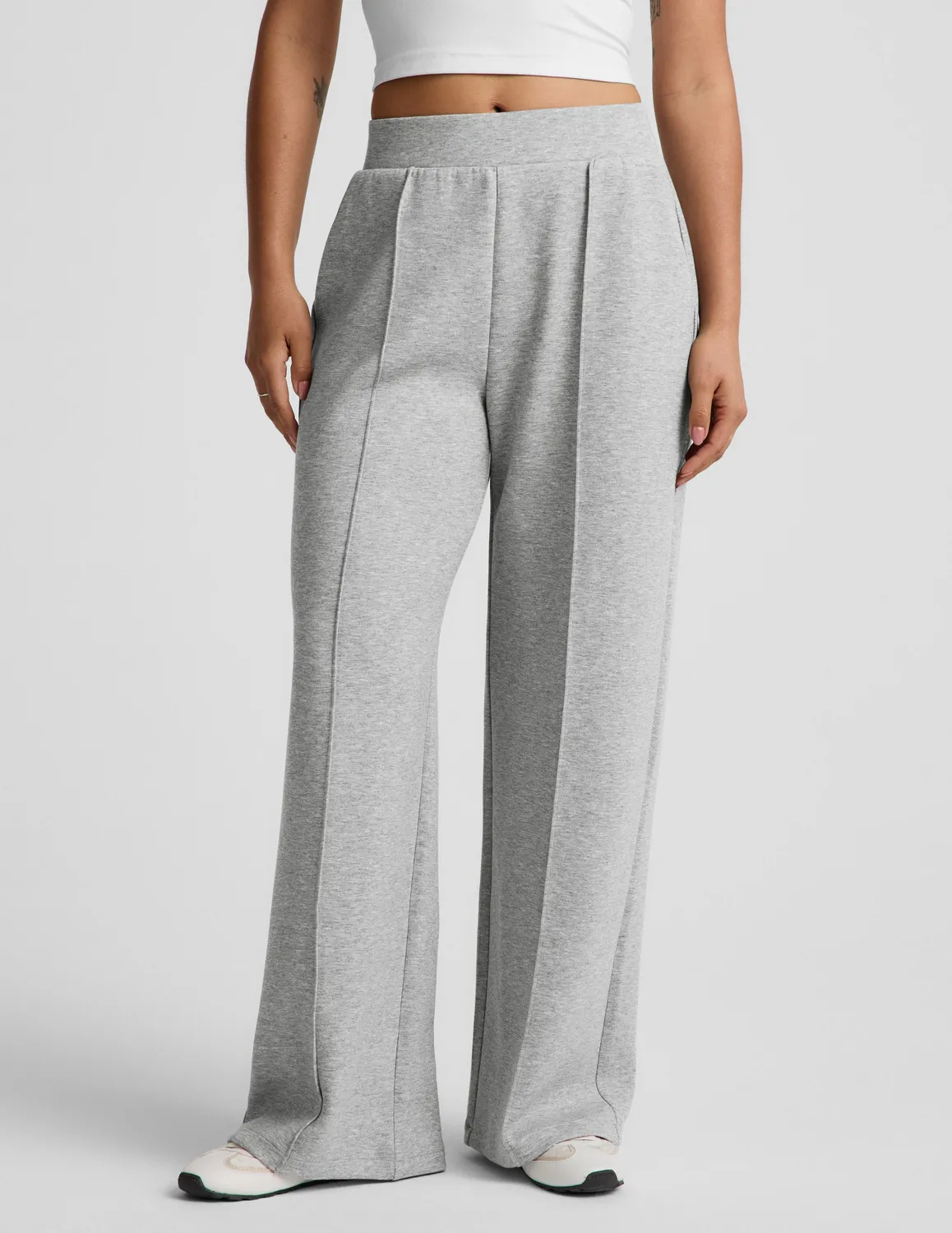Beyond Yoga SoftSpring Wide Leg Pant 29 mjukisbyxor heather gray vida