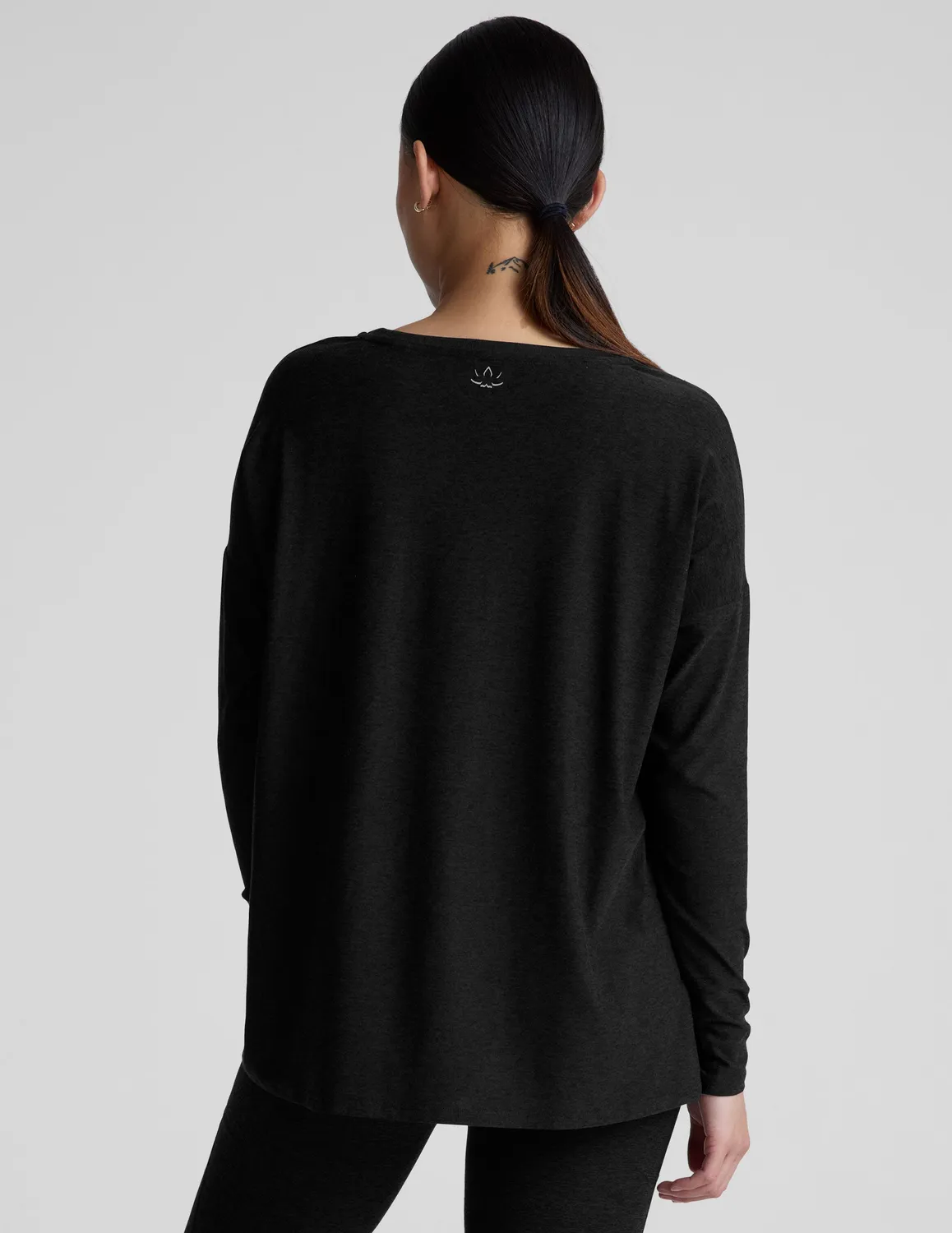 Beyond Yoga Featherweight mammalångärmad topp svart