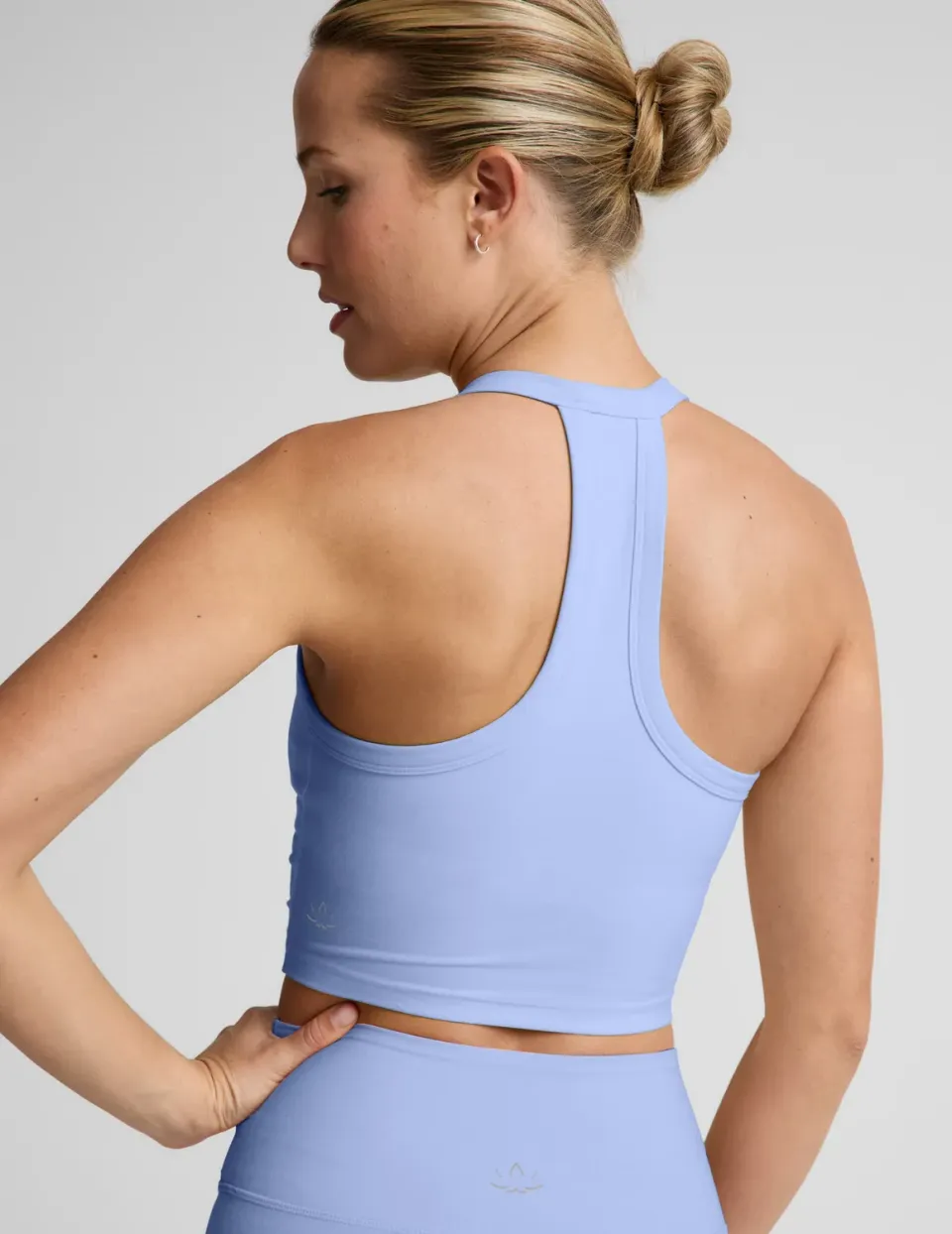 Beyond Yoga Spacedye On The Up Cropped Tank linne Periwinkle lent