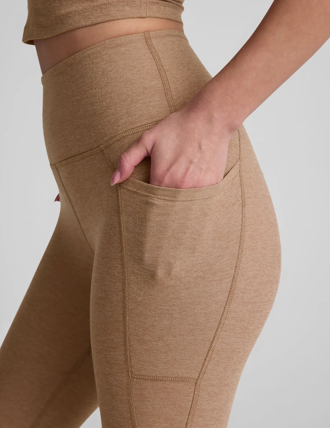 Beyond Yoga Spacedye Out Of Pocket High Waisted Capri Legging 26" leggings Desert Sand Heather
