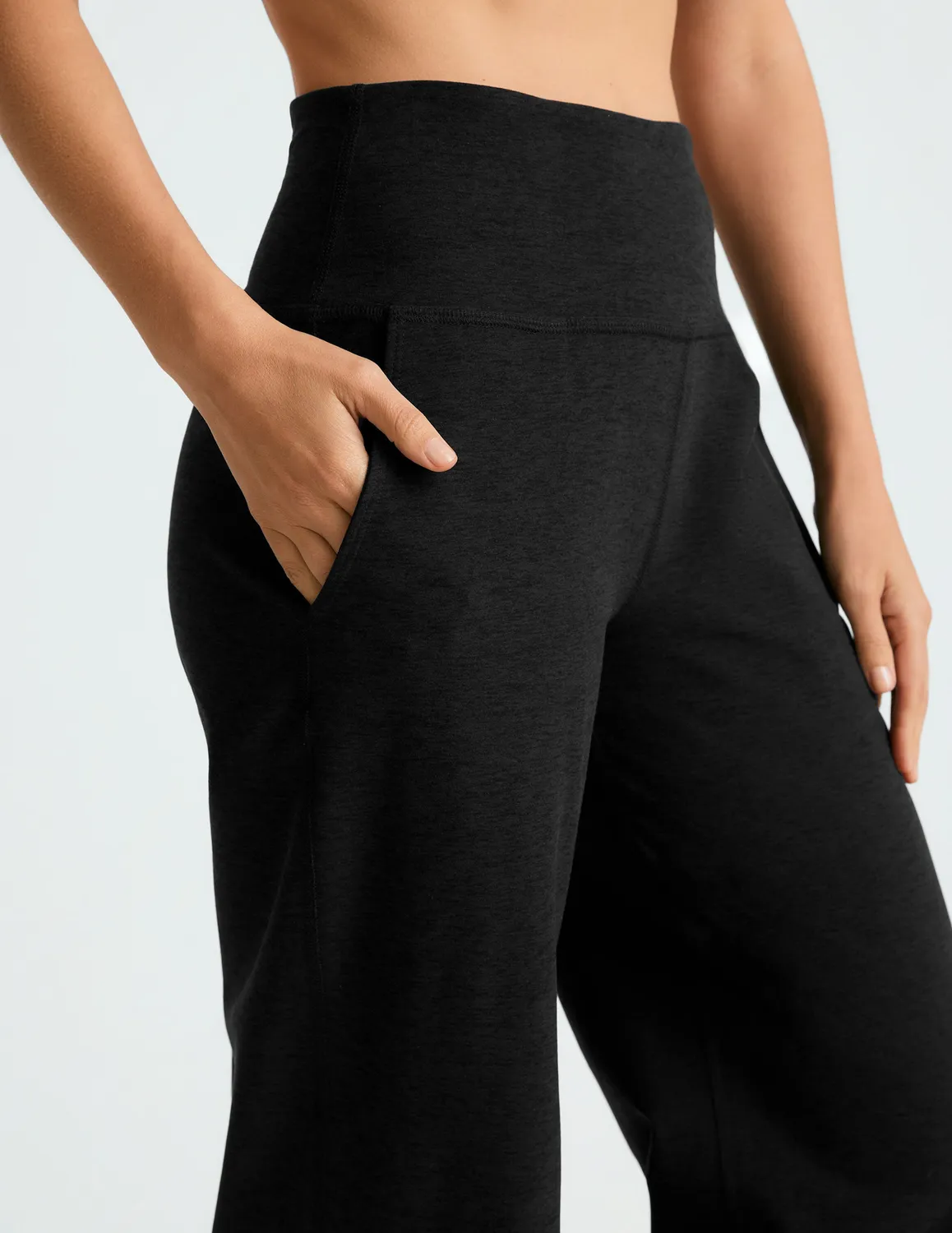 Beyond Yoga Spacedye Laid Back Wide Leg Pant 29" mjukisbyxor Darkest Night svarta