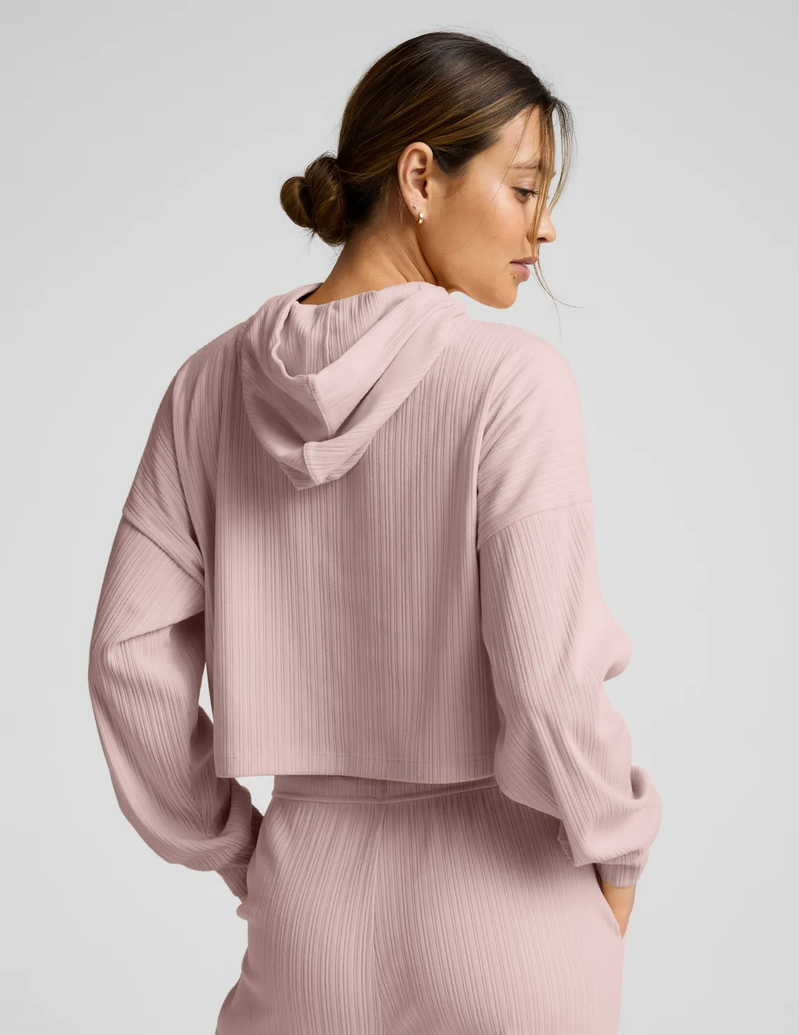 Beyond Yoga Breathe Easy Ribbed Cropped Hoodie Pale Pink fickor