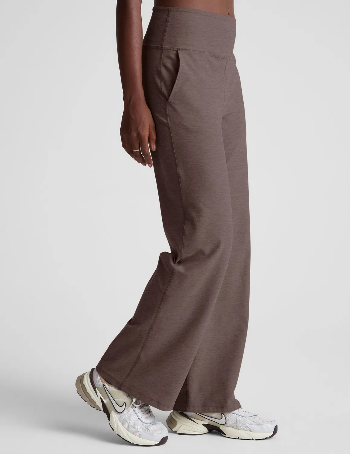 Beyond Yoga Spacedye Laid Back Wide Leg Pant 29" mjukisbyxor Woodland vida