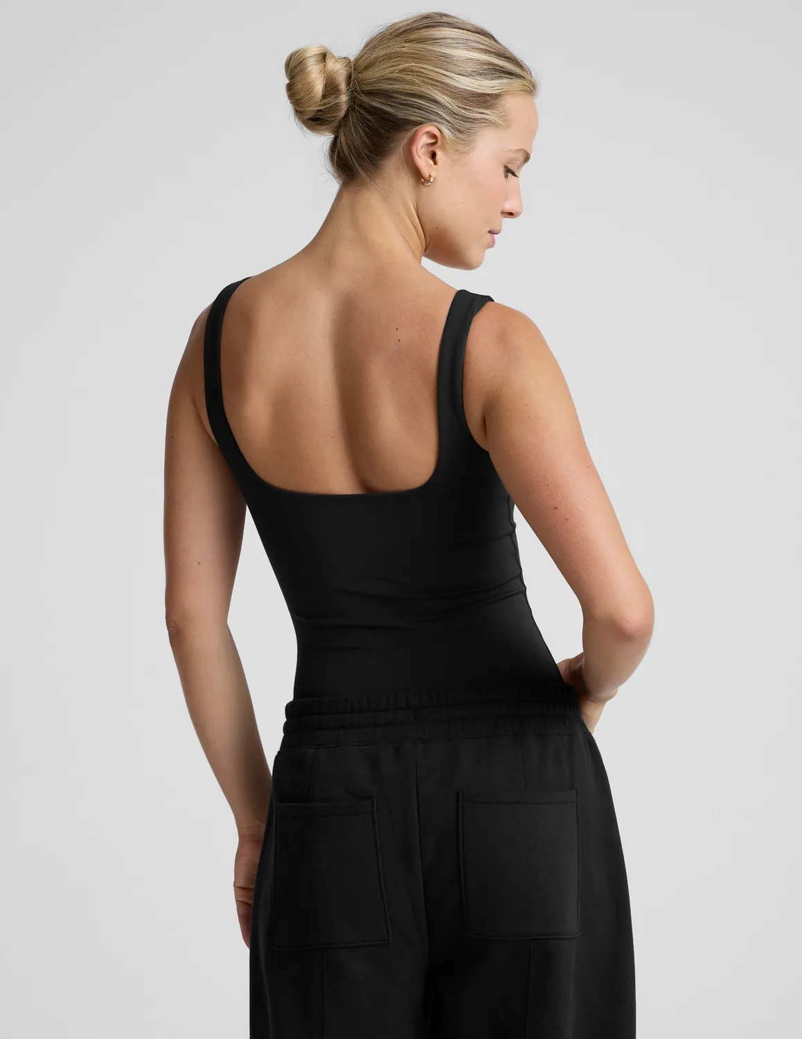 Beyond Yoga Base Tank Bodysuit body svart tight