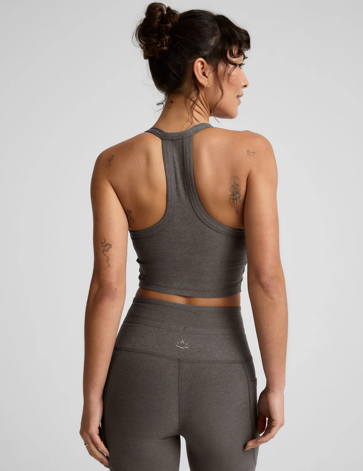 Beyond Yoga Spacedye On The Up Cropped Tank linne True Gray melerat