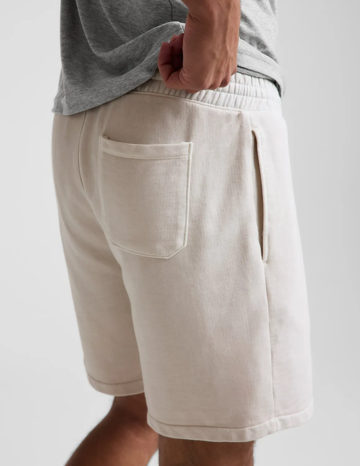 Beyond Yoga Beach Washed Terry herrshorts Vintage White bomull
