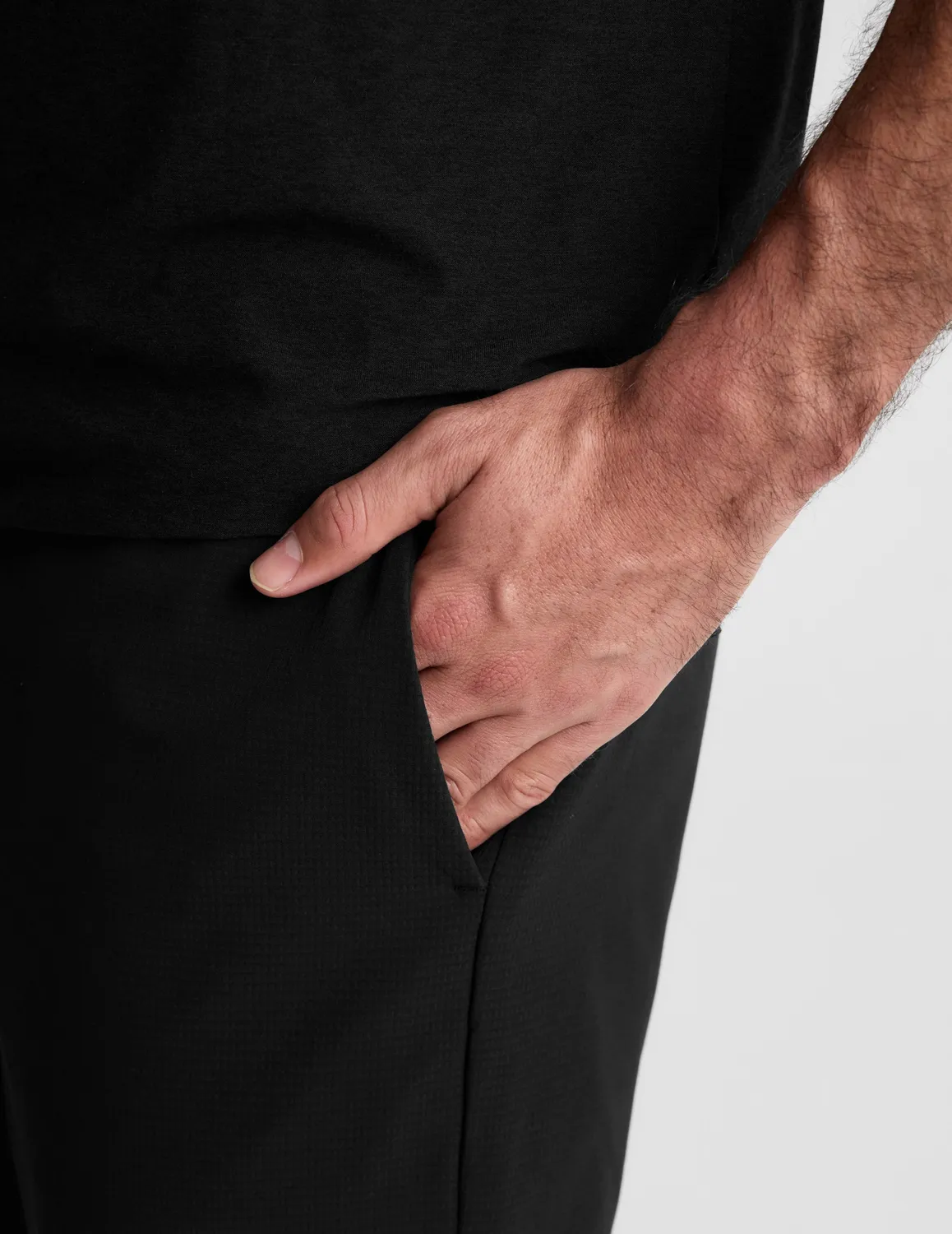 Beyond Yoga Dynamic Straight Leg herrbyxor svart relaxed fit