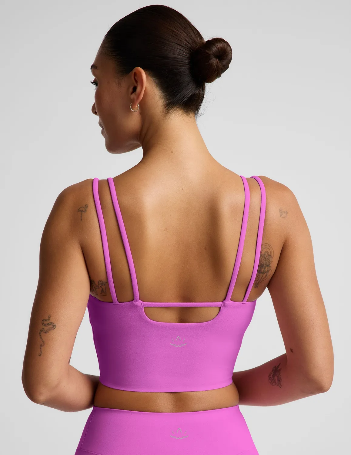 Beyond Yoga glowzone Strappy Cropped Tank croplinne Electric Fuchsia