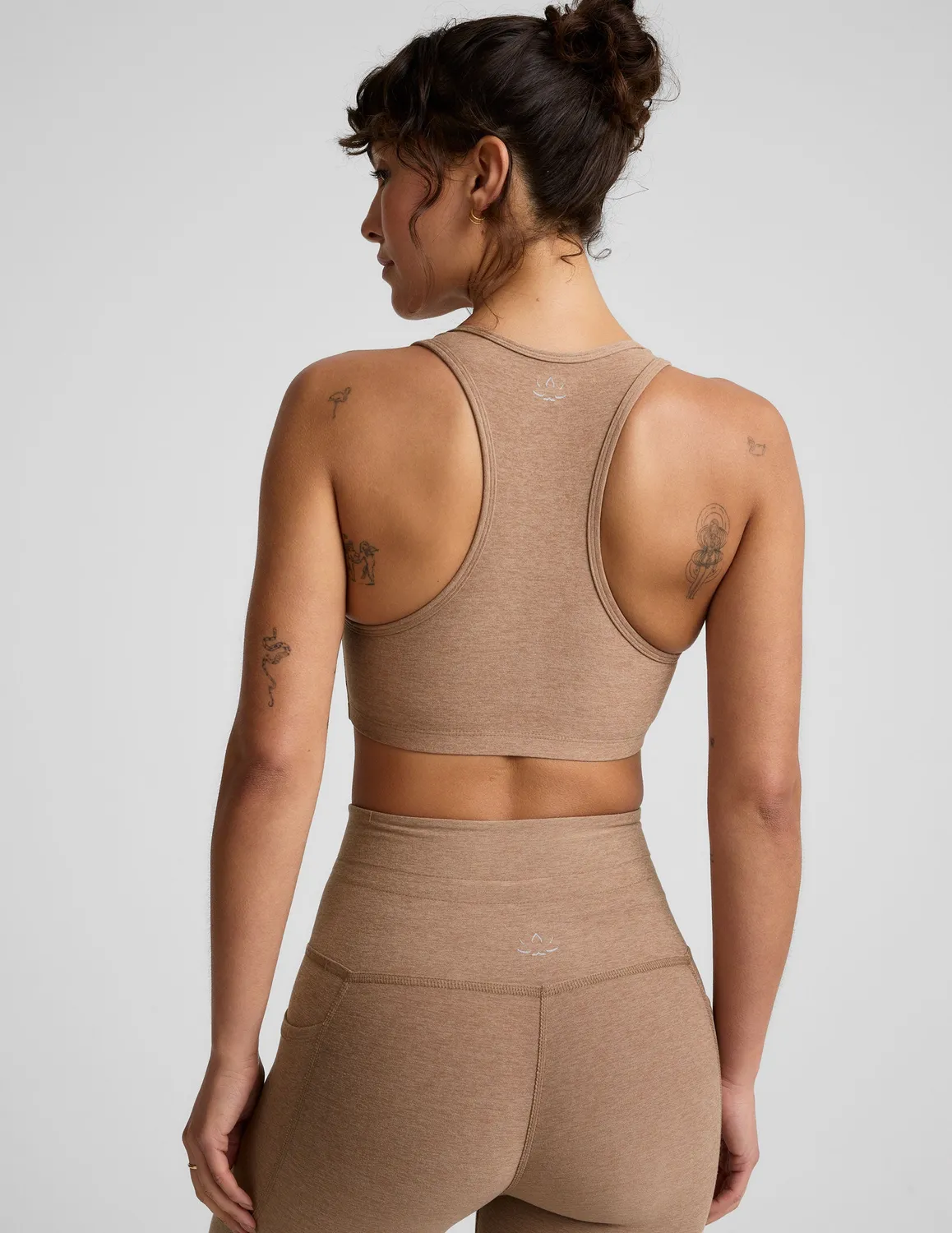 Beyond Yoga Spacedye Lift Your Spirits sportbh Desert Sand mediumstöd